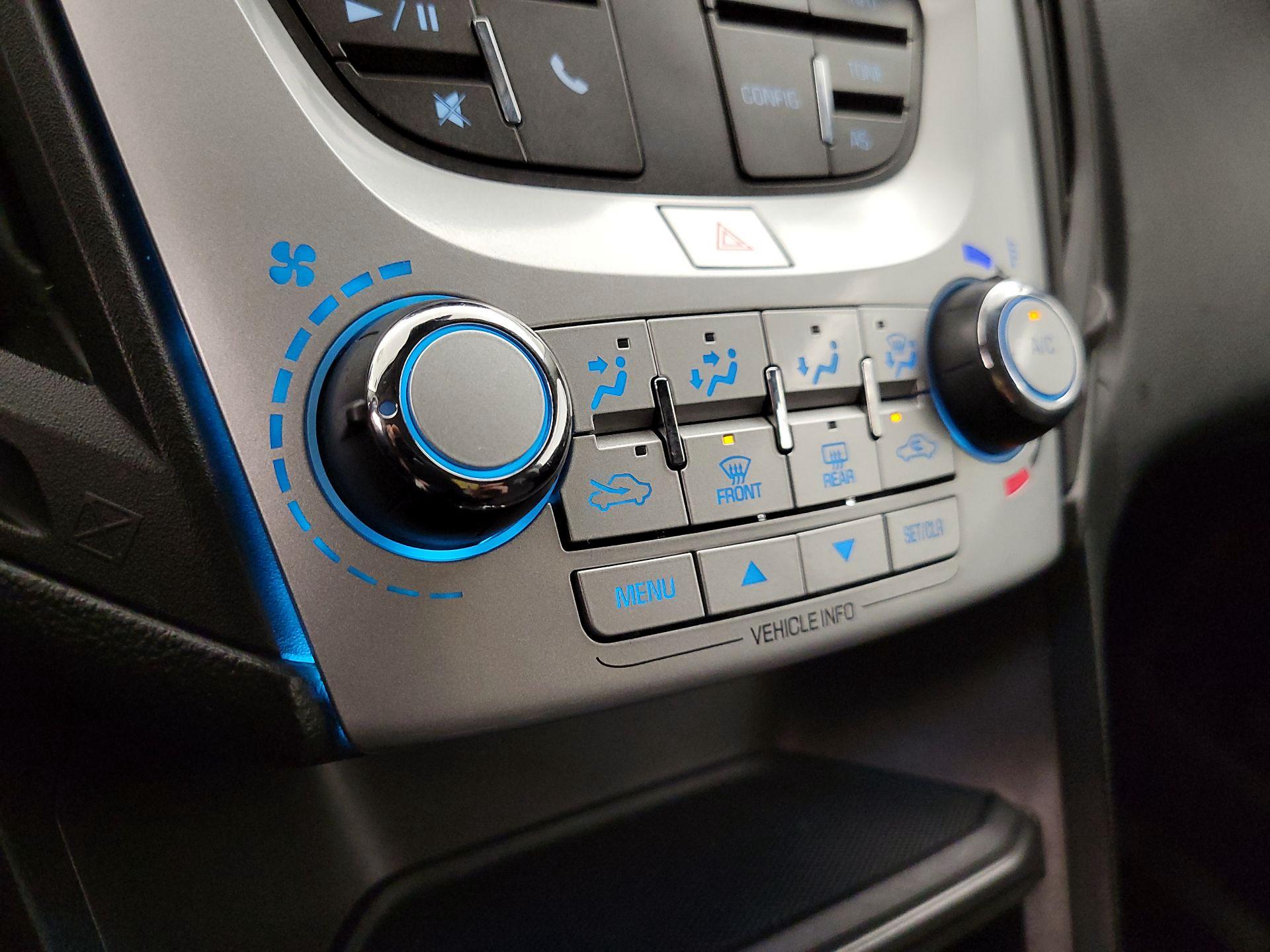 Thumbnail: 2017 Chevrolet Equinox - 15