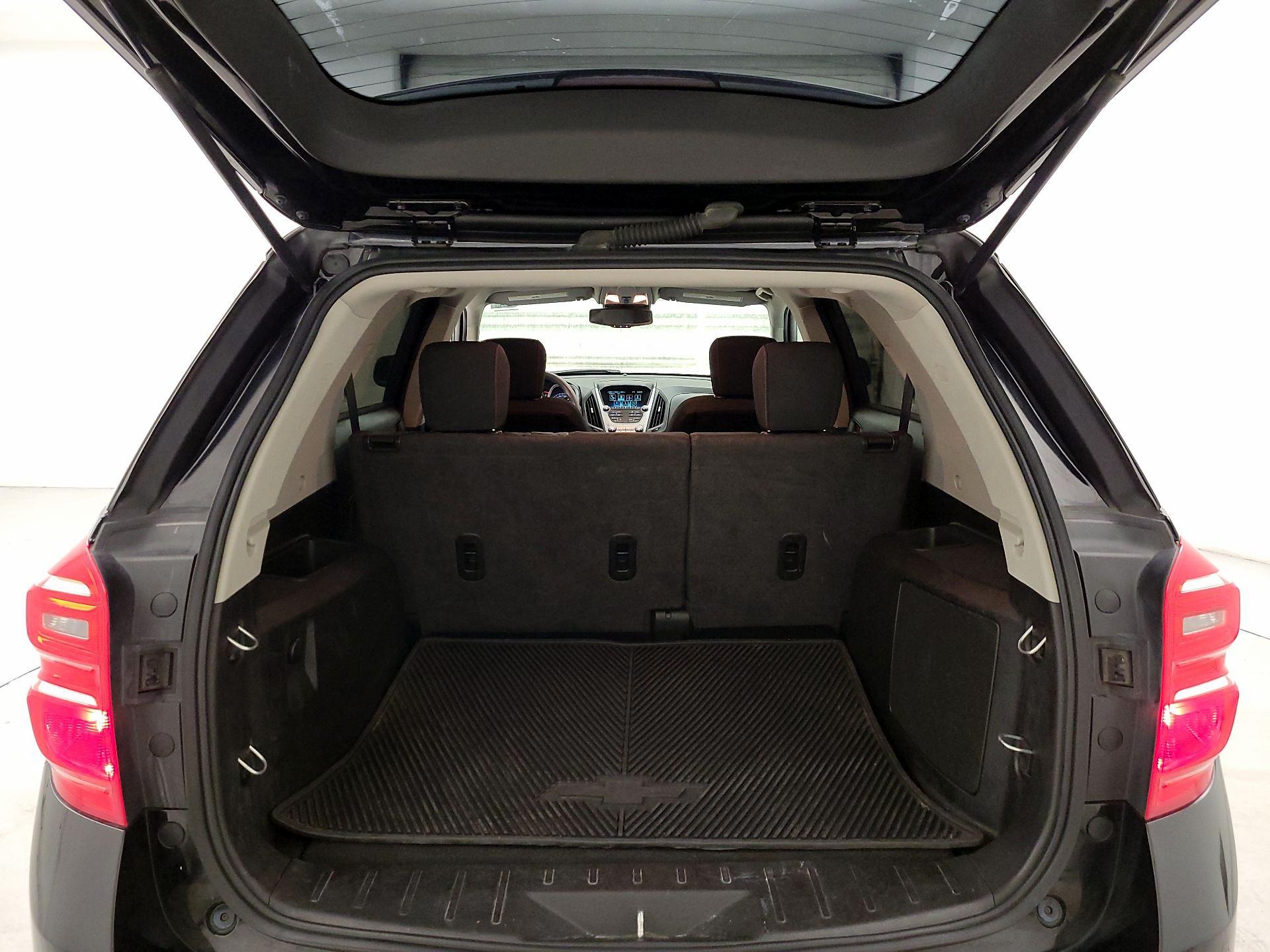 Thumbnail: 2017 Chevrolet Equinox - 19