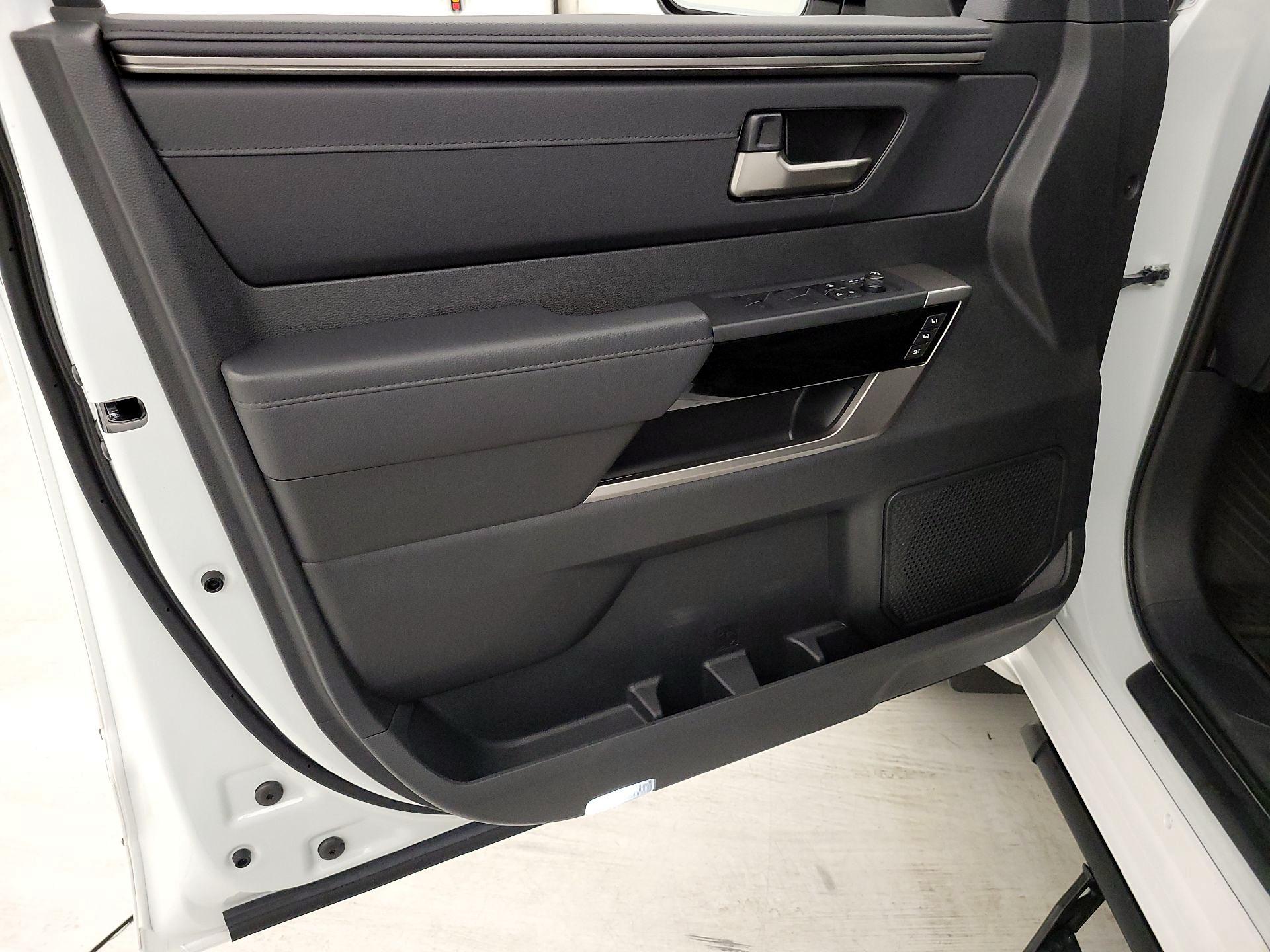 Thumbnail: 2024 Toyota Tundra - 12