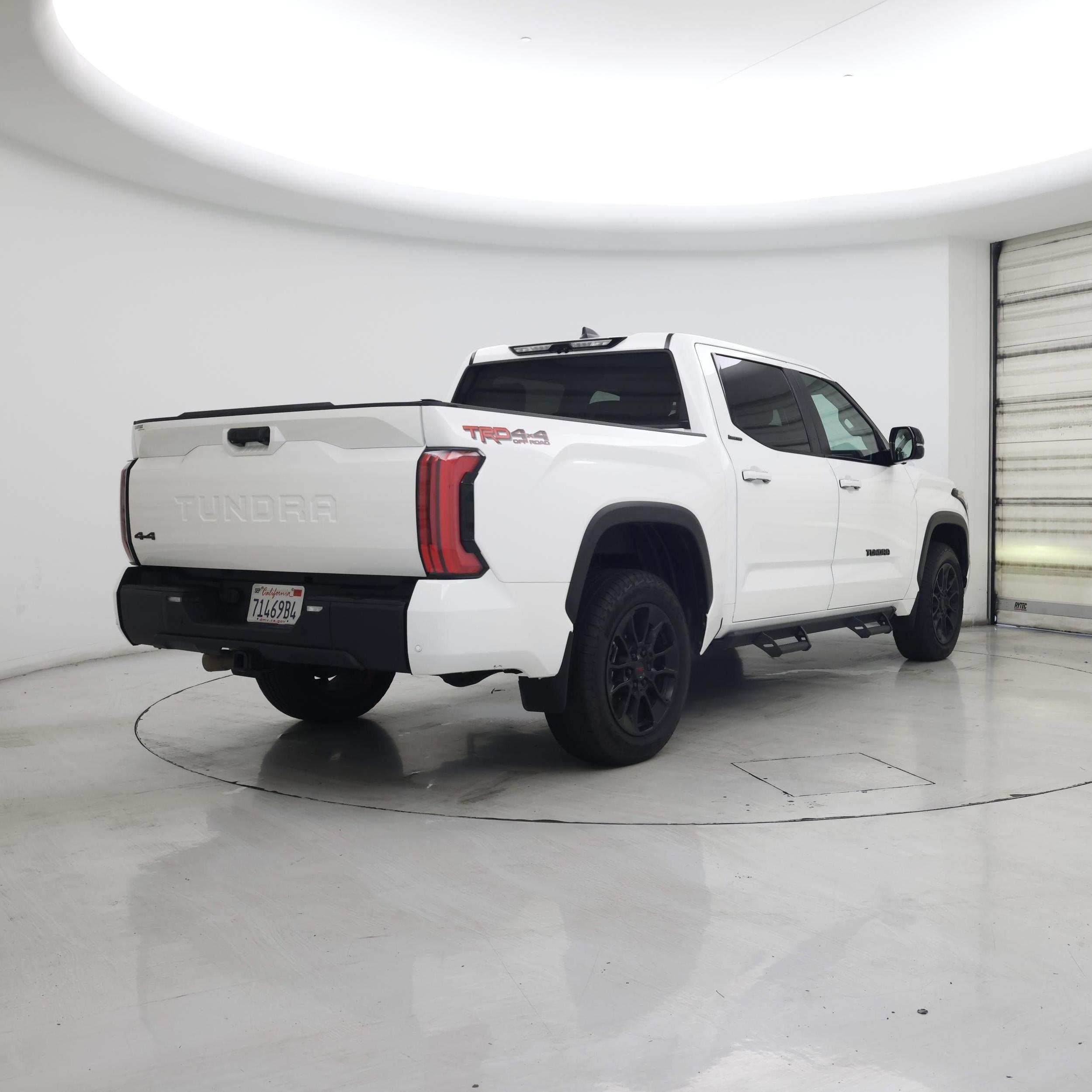 Thumbnail: 2024 Toyota Tundra - 8