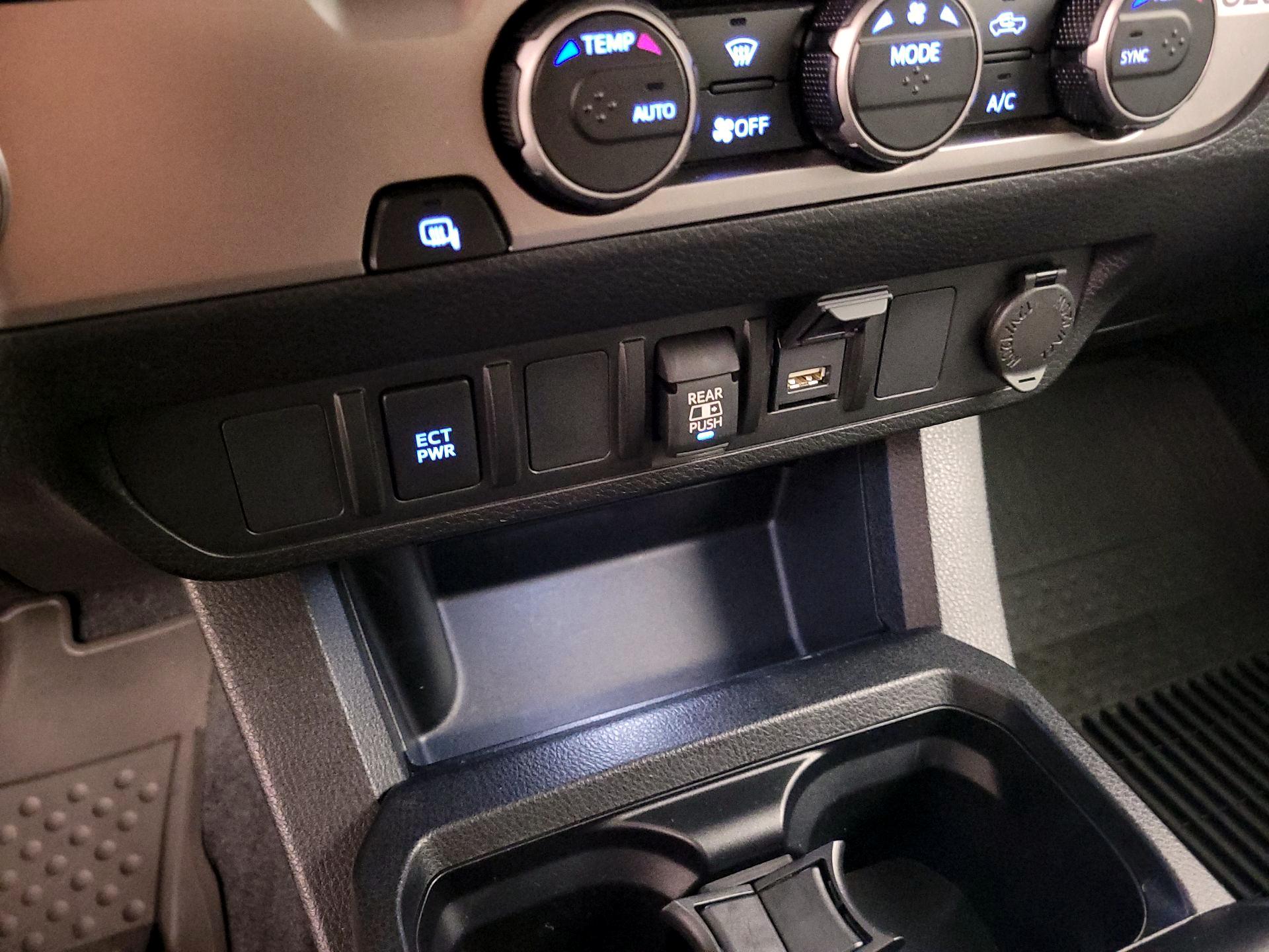 Thumbnail: 2023 Toyota Tacoma - 18