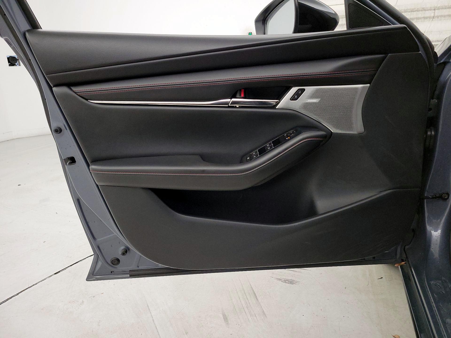 Thumbnail: 2023 Mazda Mazda3 - 12