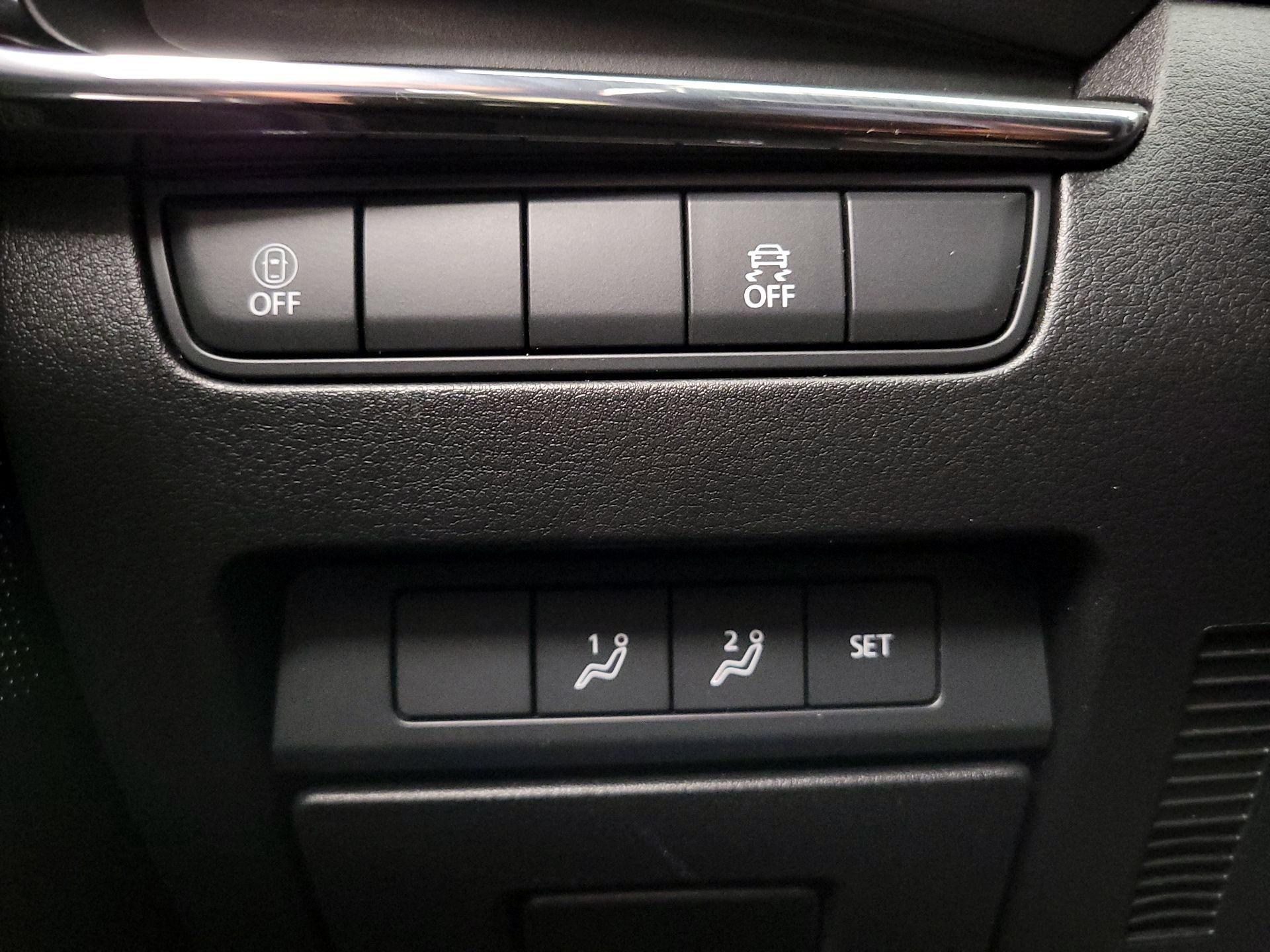 Thumbnail: 2023 Mazda Mazda3 - 13