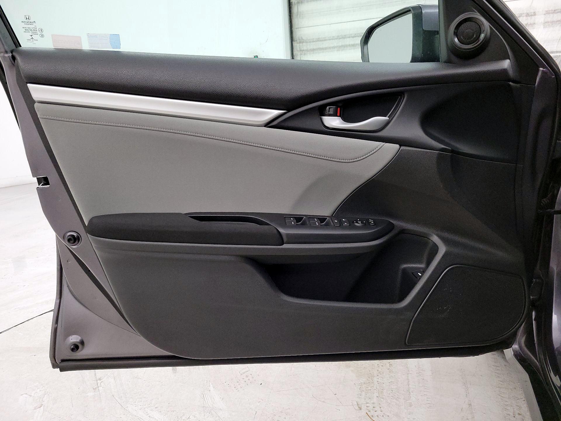 Thumbnail: 2018 Honda Civic - 12