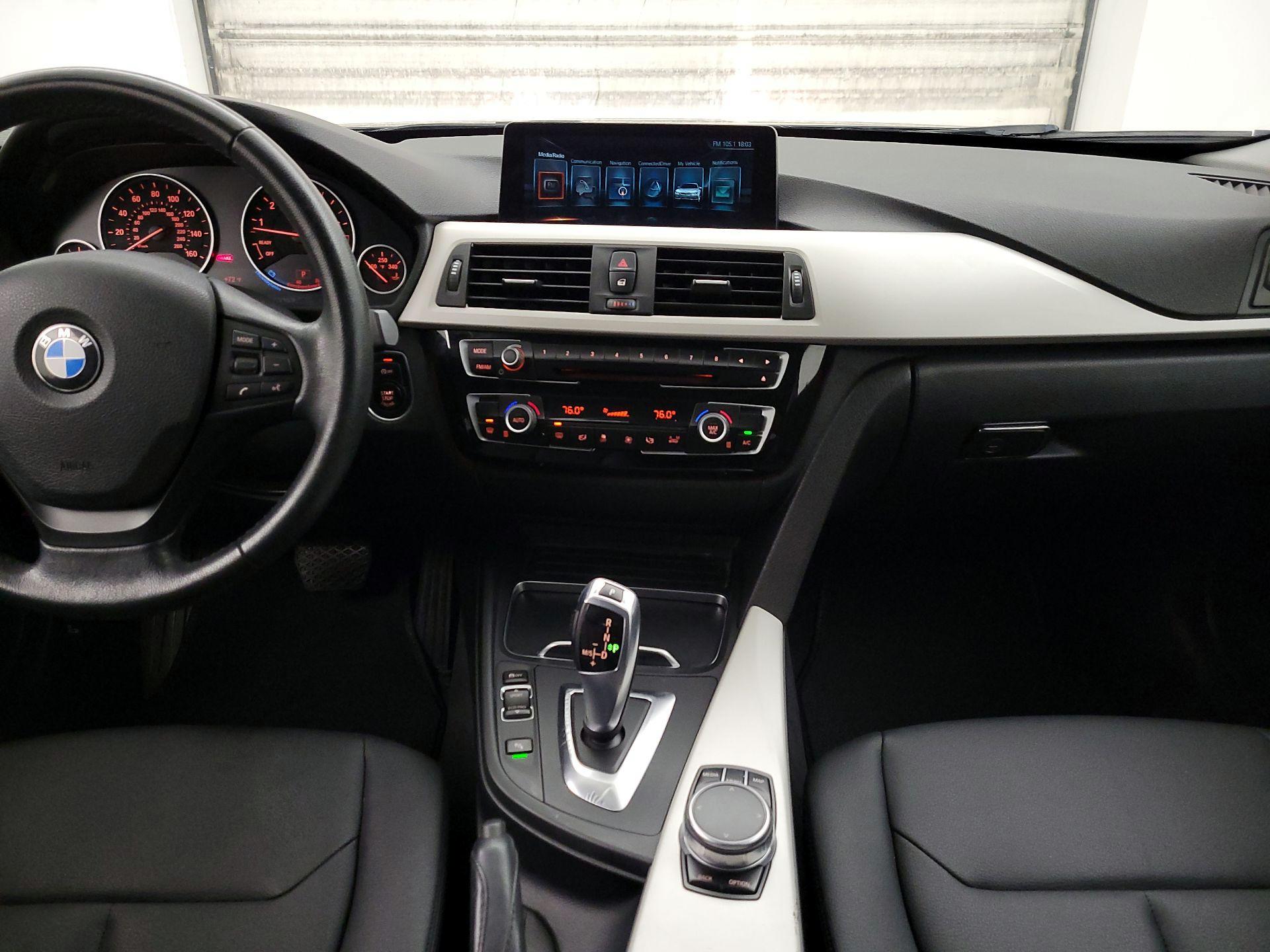 Thumbnail: 2017 BMW 3 Series - 9