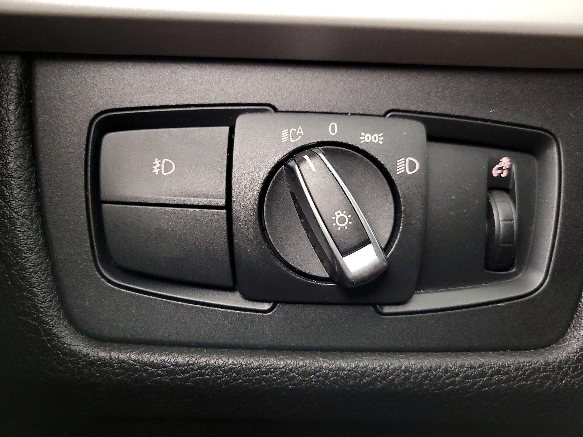 Thumbnail: 2017 BMW 3 Series - 13