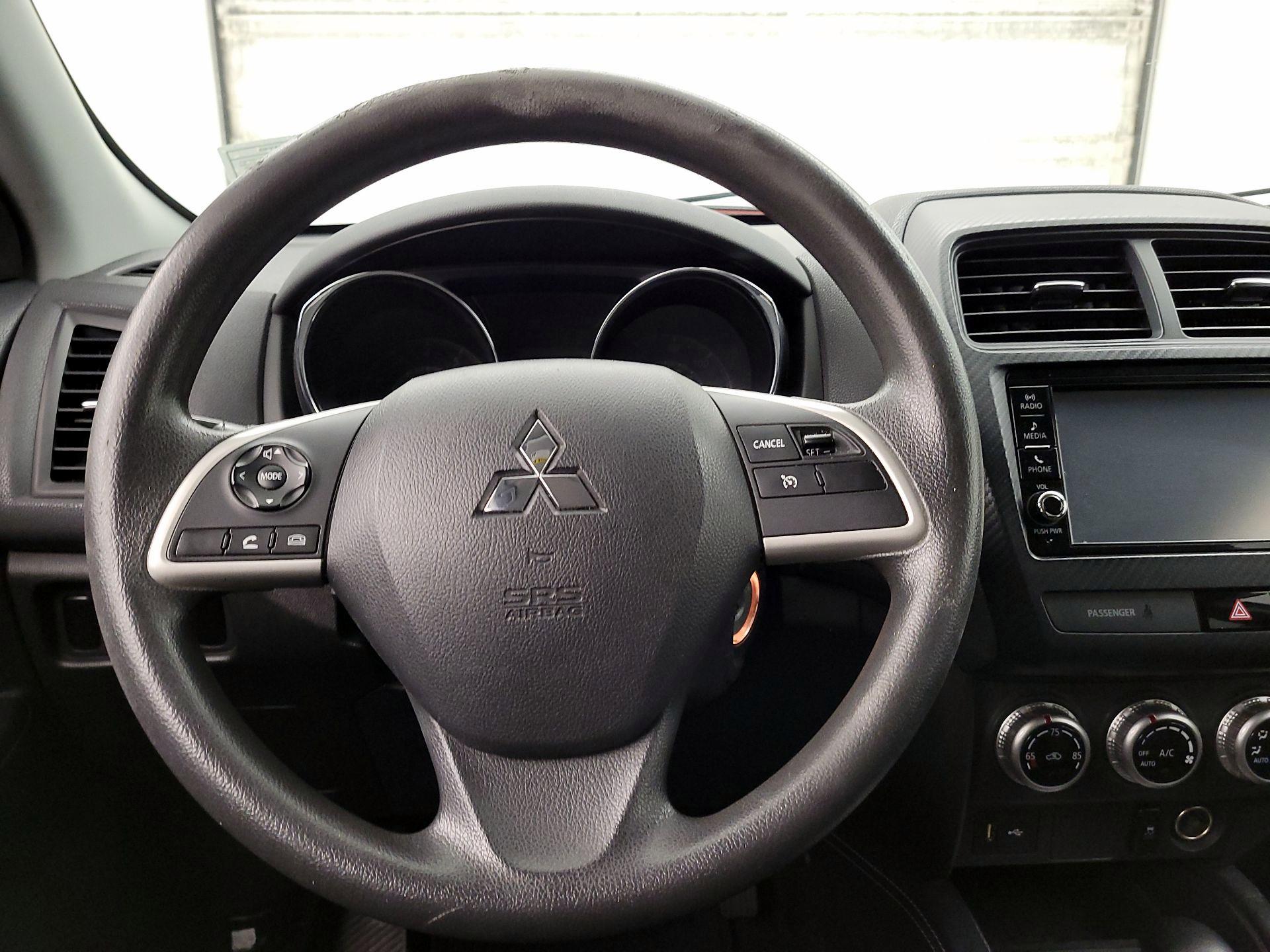 Thumbnail: 2020 Mitsubishi Outlander Sport - 10