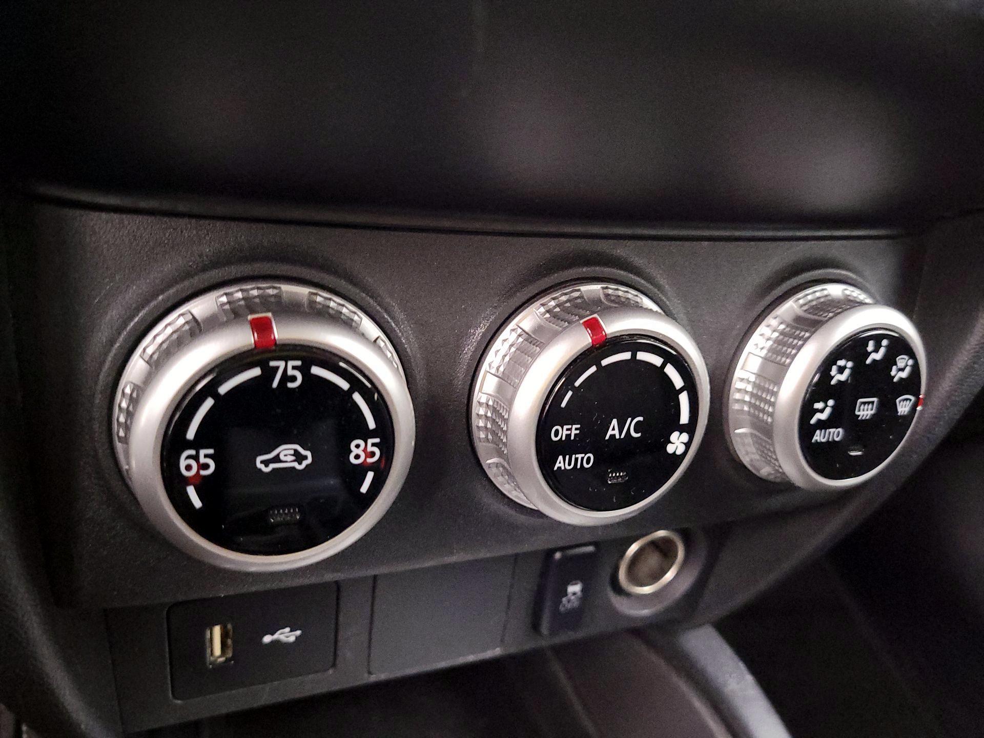 Thumbnail: 2020 Mitsubishi Outlander Sport - 15