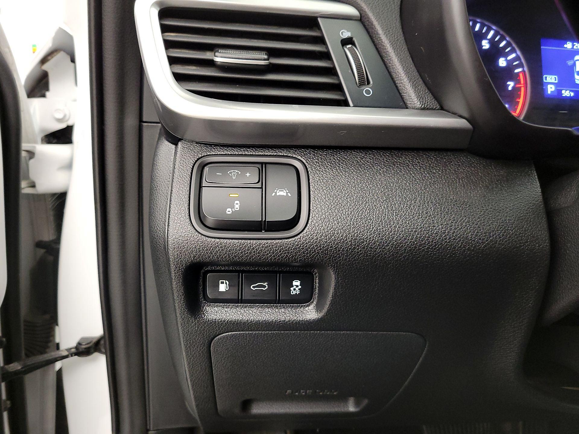 Thumbnail: 2019 Kia Optima - 13