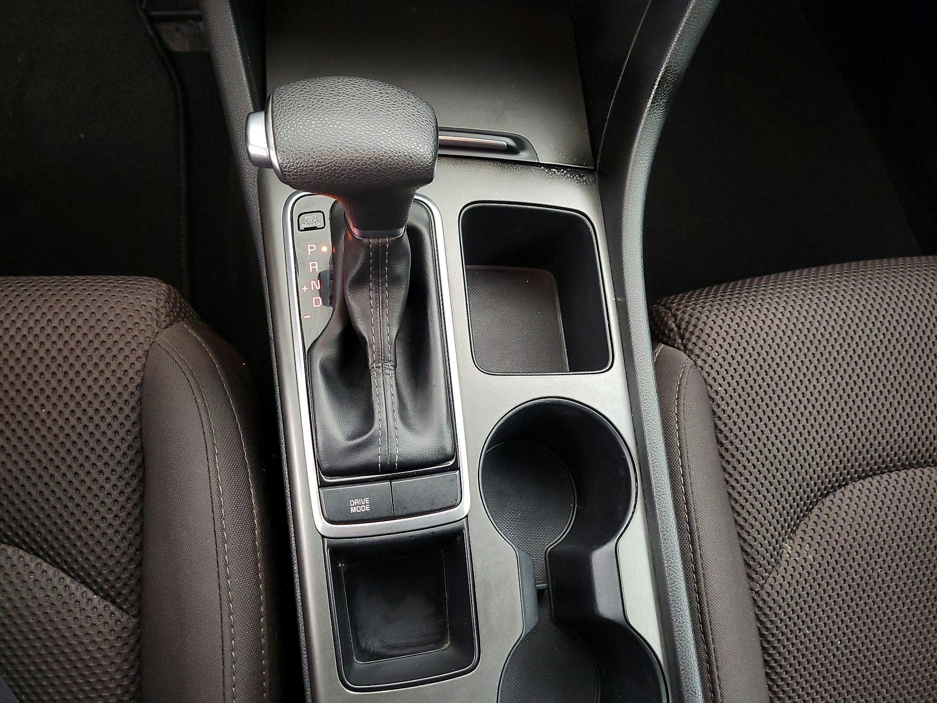 Thumbnail: 2019 Kia Optima - 17