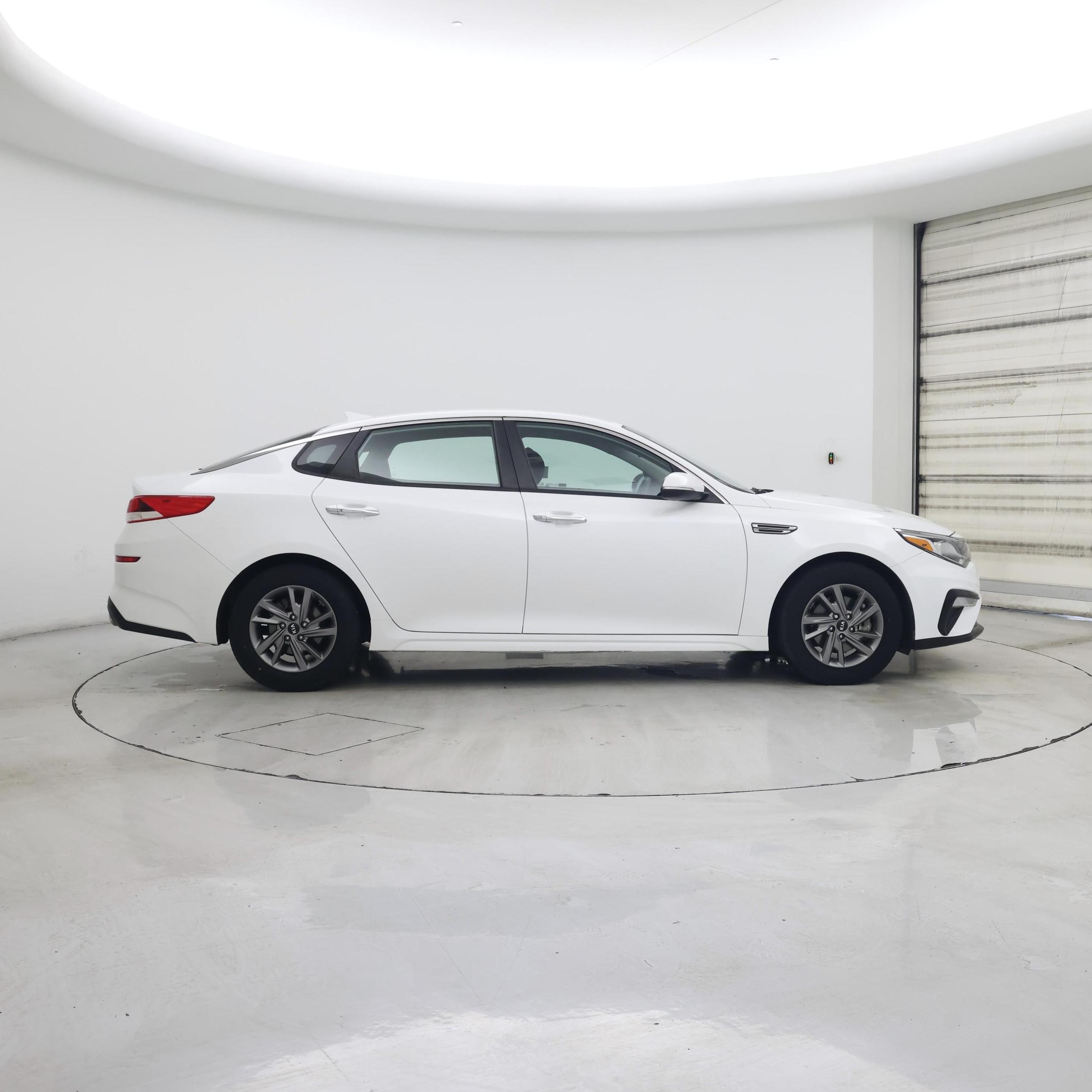 Thumbnail: 2019 Kia Optima - 7