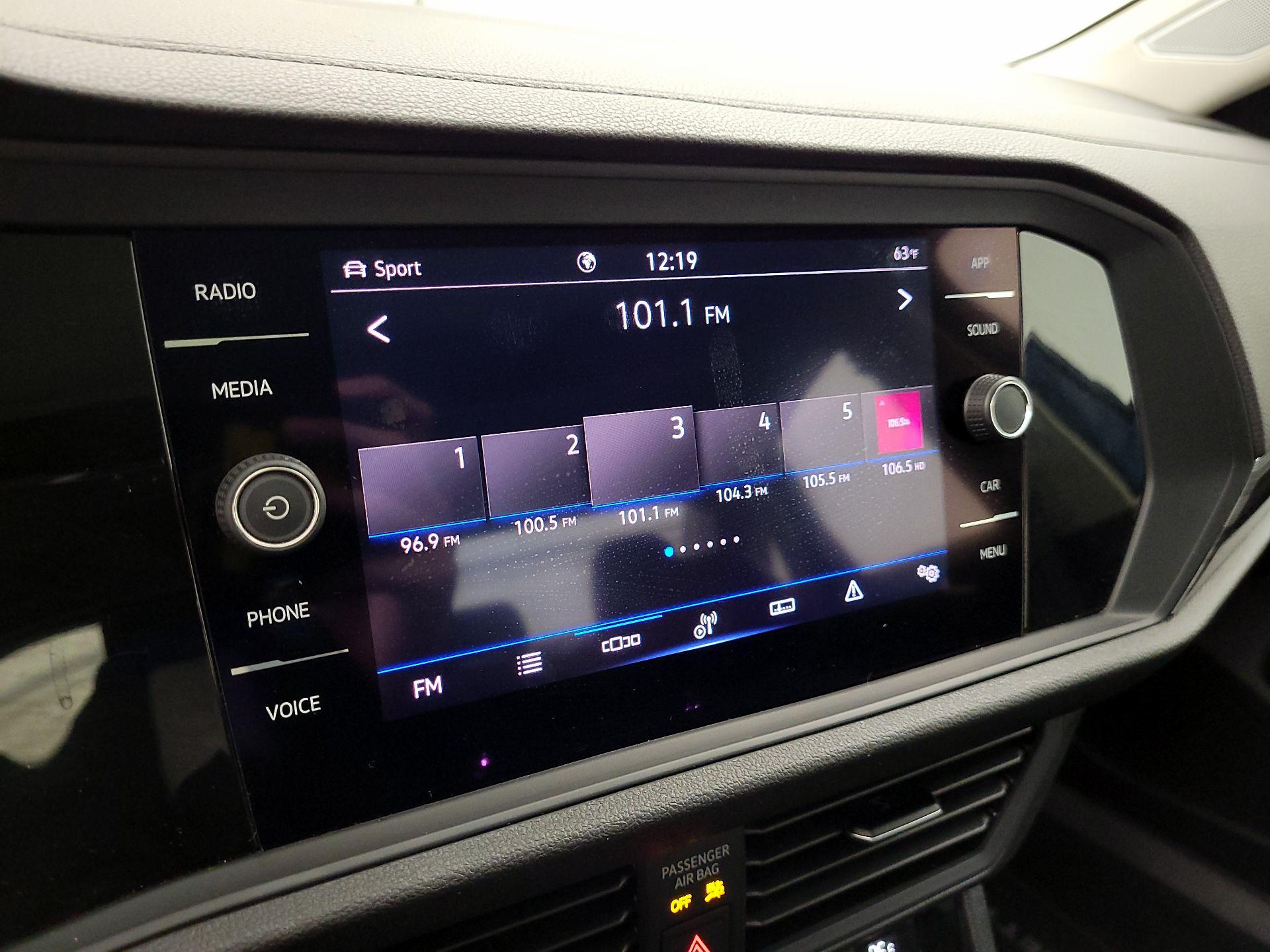 Thumbnail: 2021 Volkswagen Jetta - 15