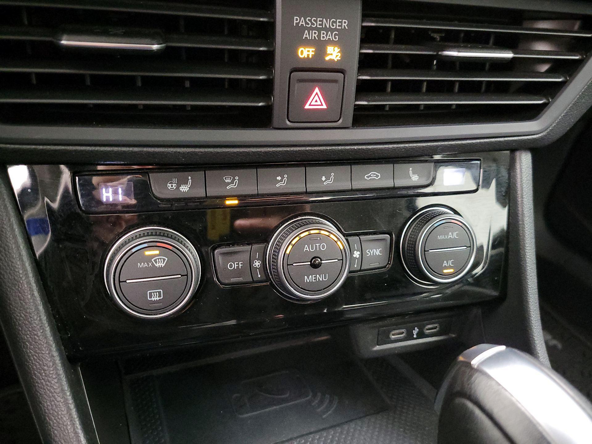 Thumbnail: 2021 Volkswagen Jetta - 16