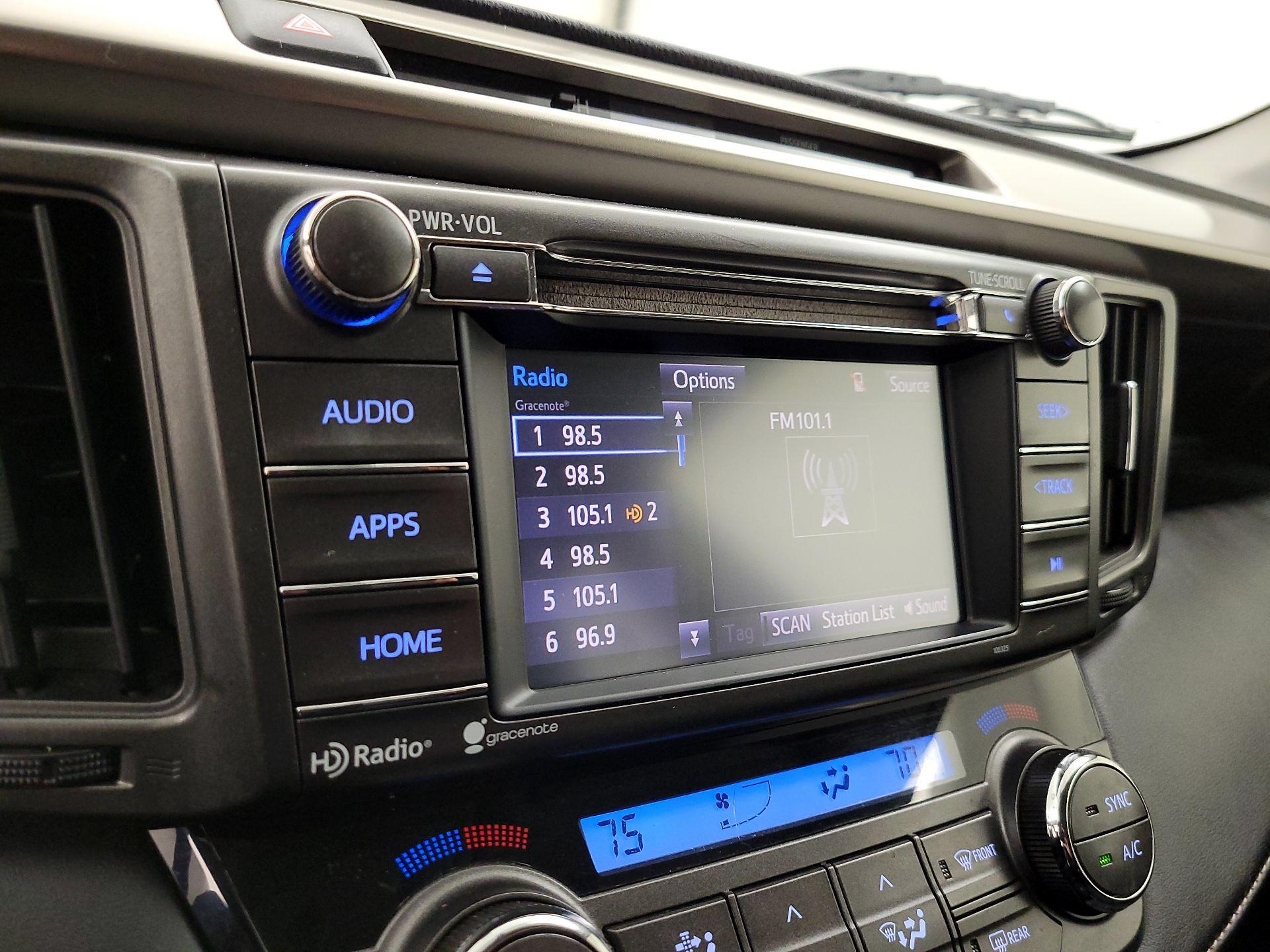 Thumbnail: 2015 Toyota RAV4 - 15