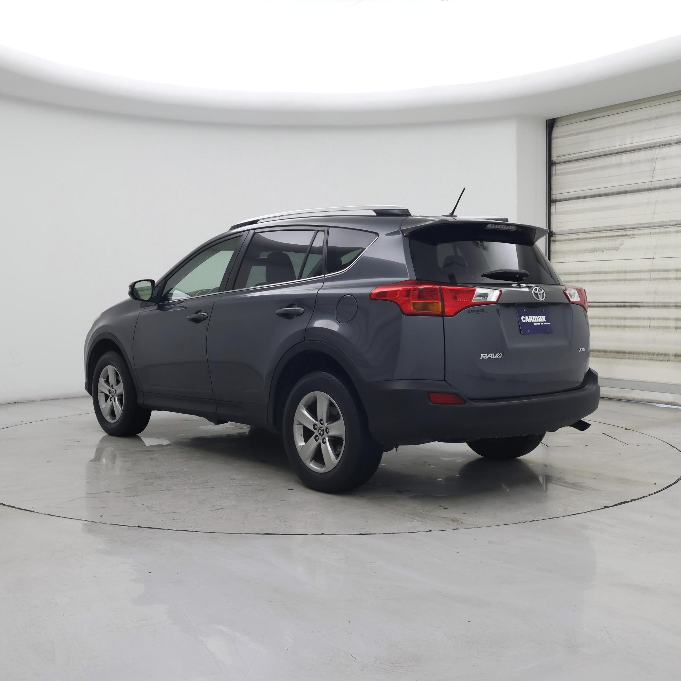 Thumbnail: 2015 Toyota RAV4 - 2
