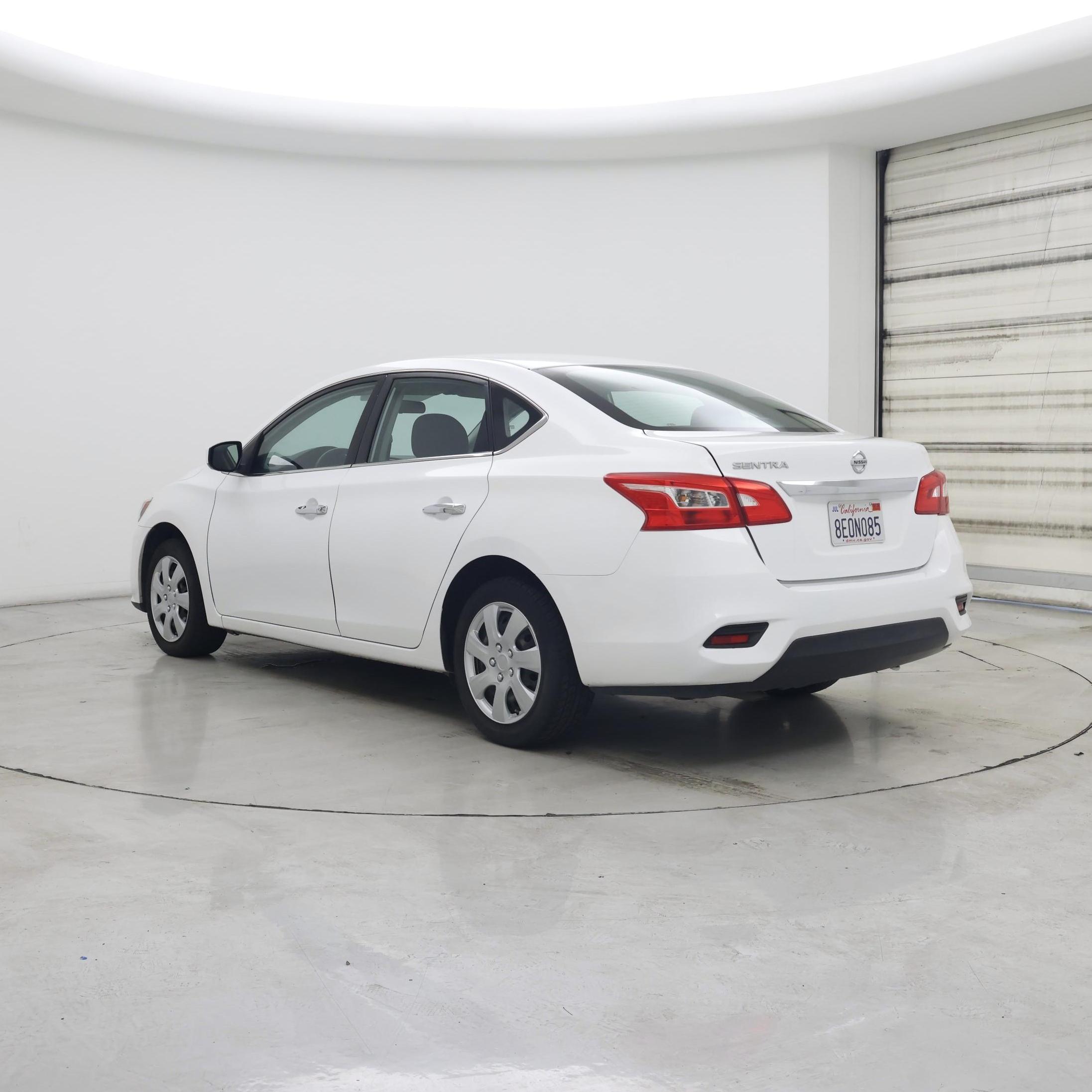 Thumbnail: 2016 Nissan Sentra - 2