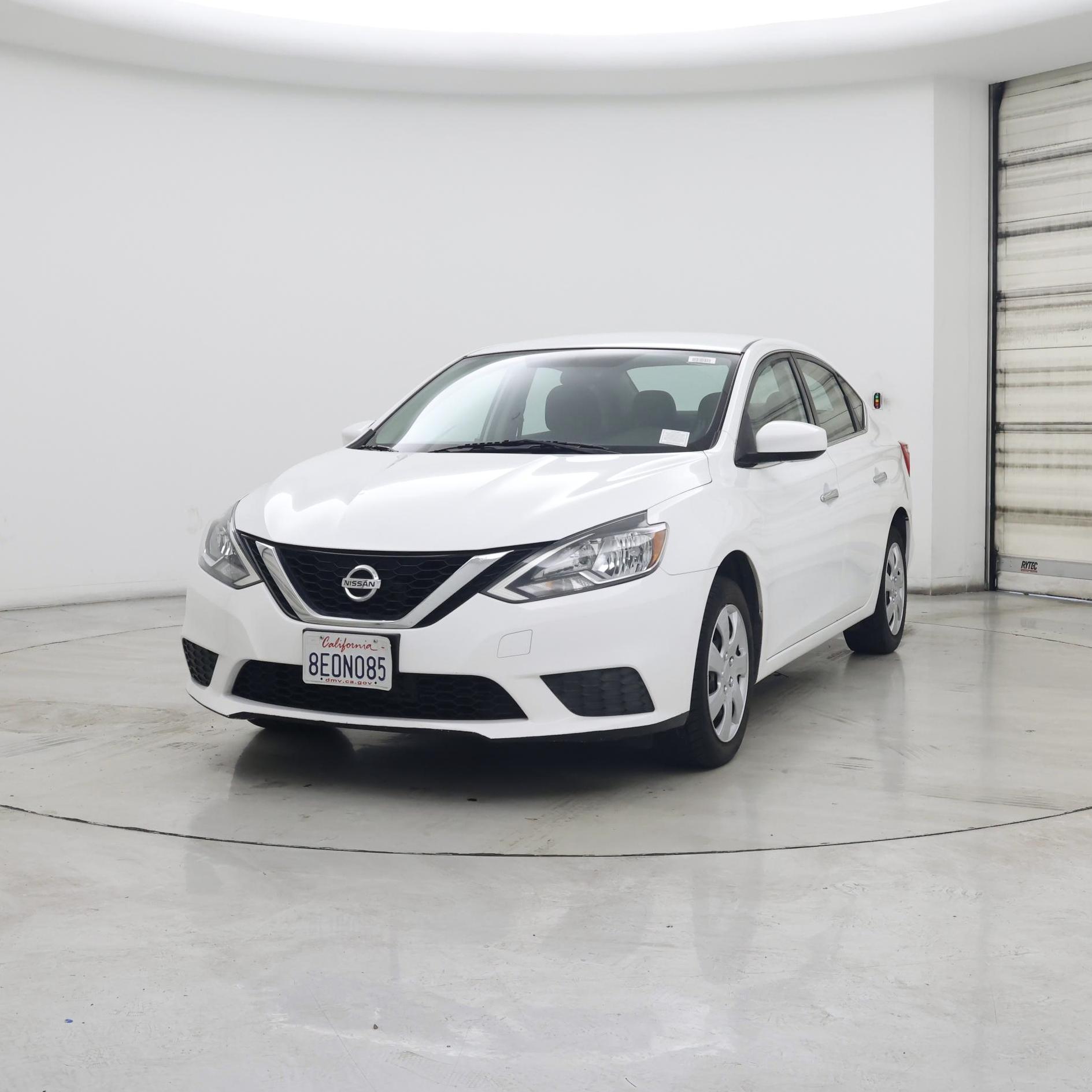 Thumbnail: 2016 Nissan Sentra - 4