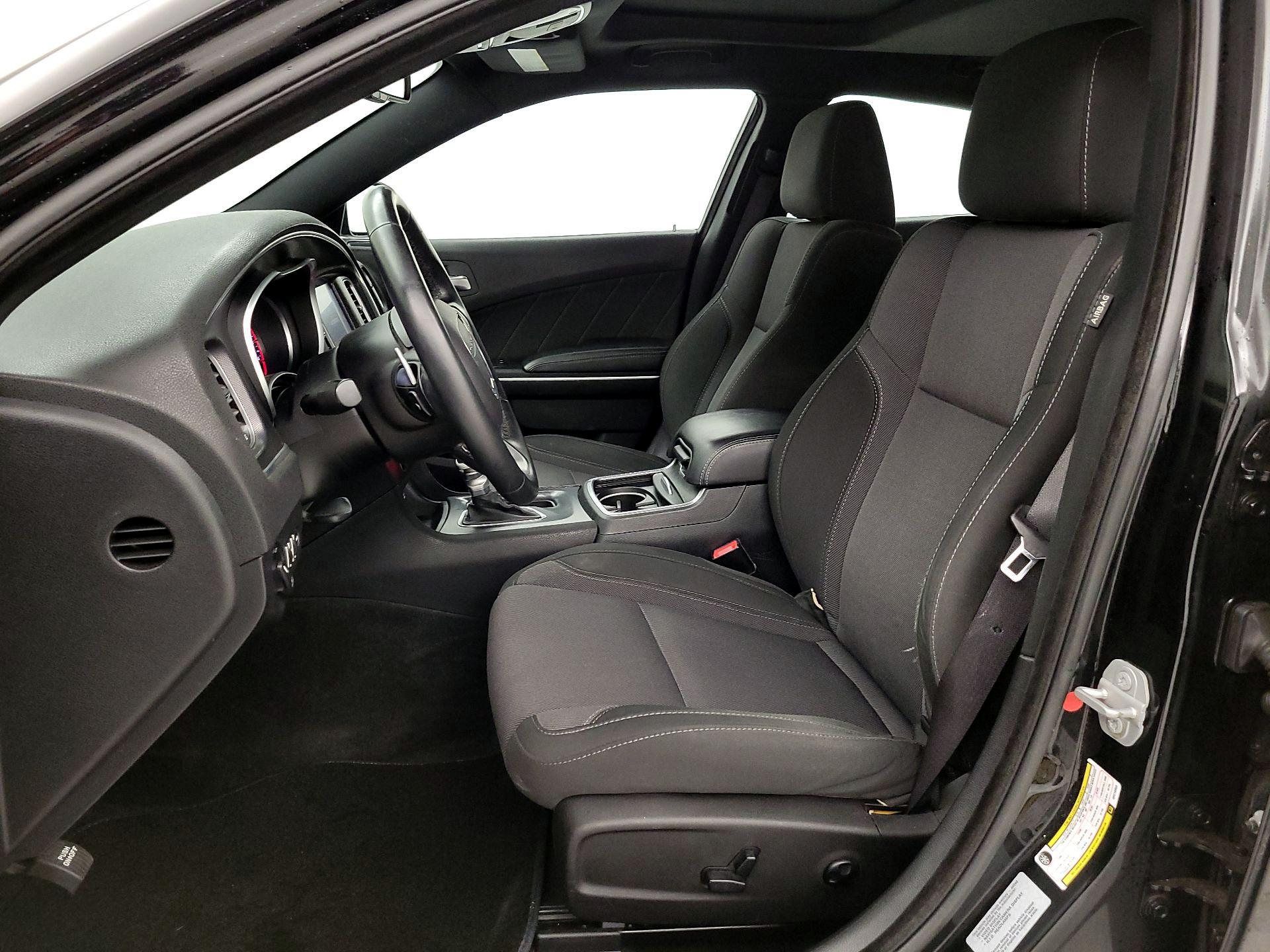 Thumbnail: 2016 Dodge Charger - 11