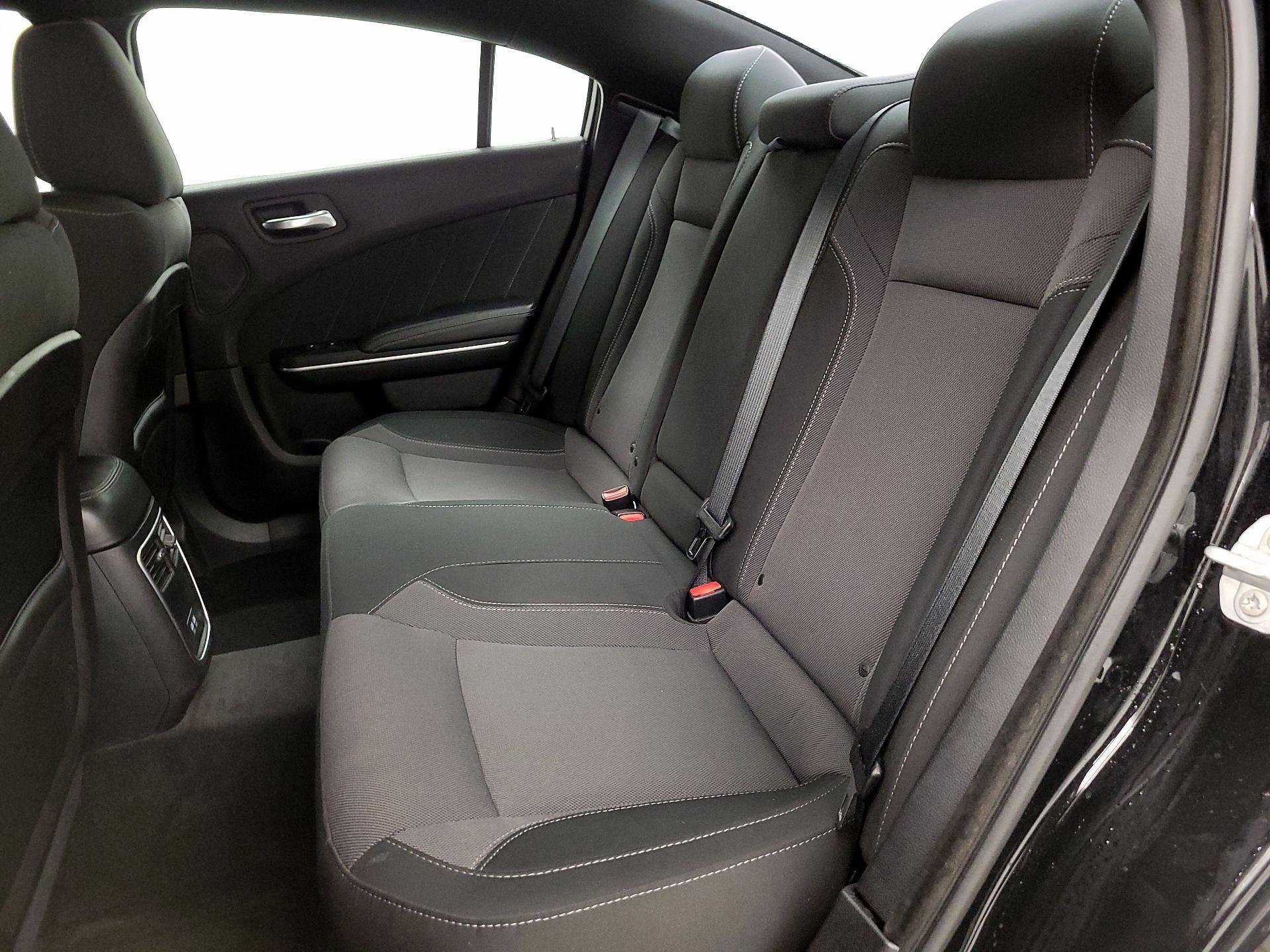 Thumbnail: 2016 Dodge Charger - 19