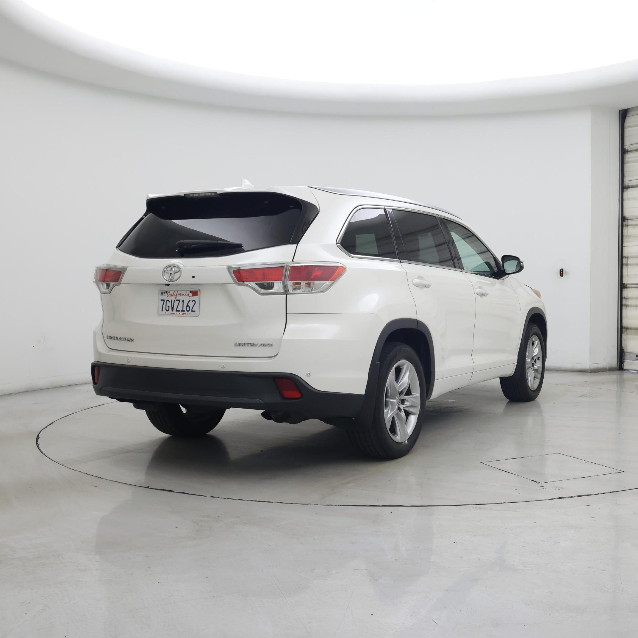 Thumbnail: 2015 Toyota Highlander - 8