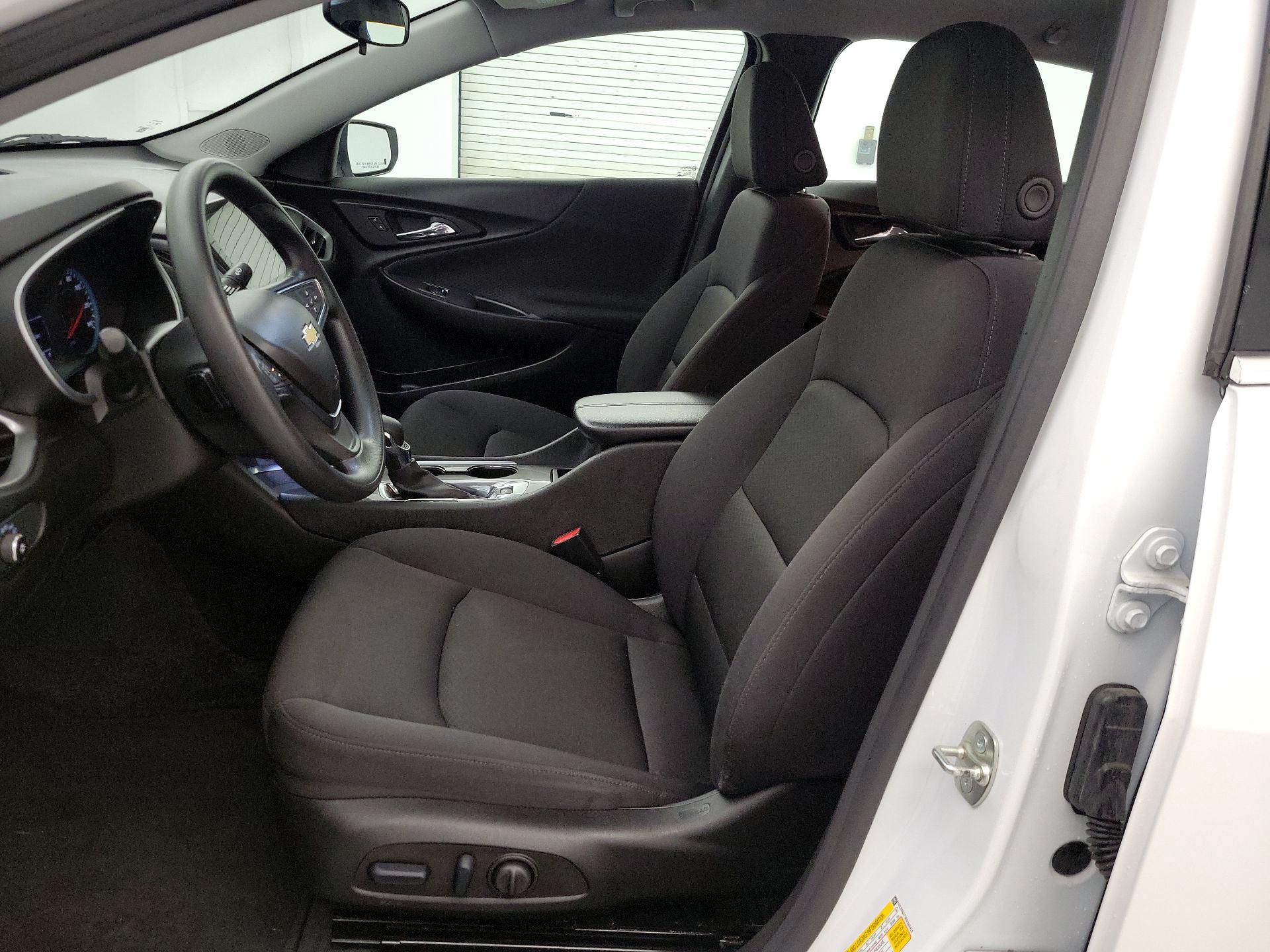 Thumbnail: 2024 Chevrolet Malibu - 11