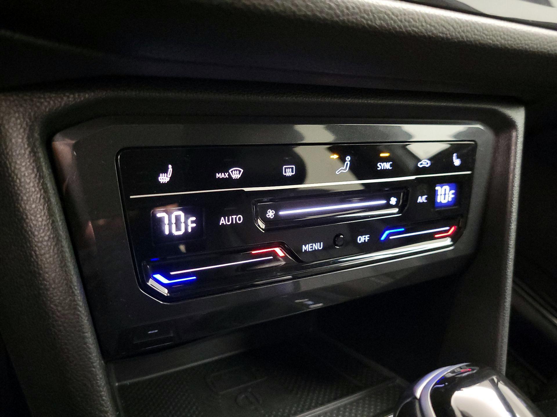 Thumbnail: 2024 Volkswagen Tiguan - 16