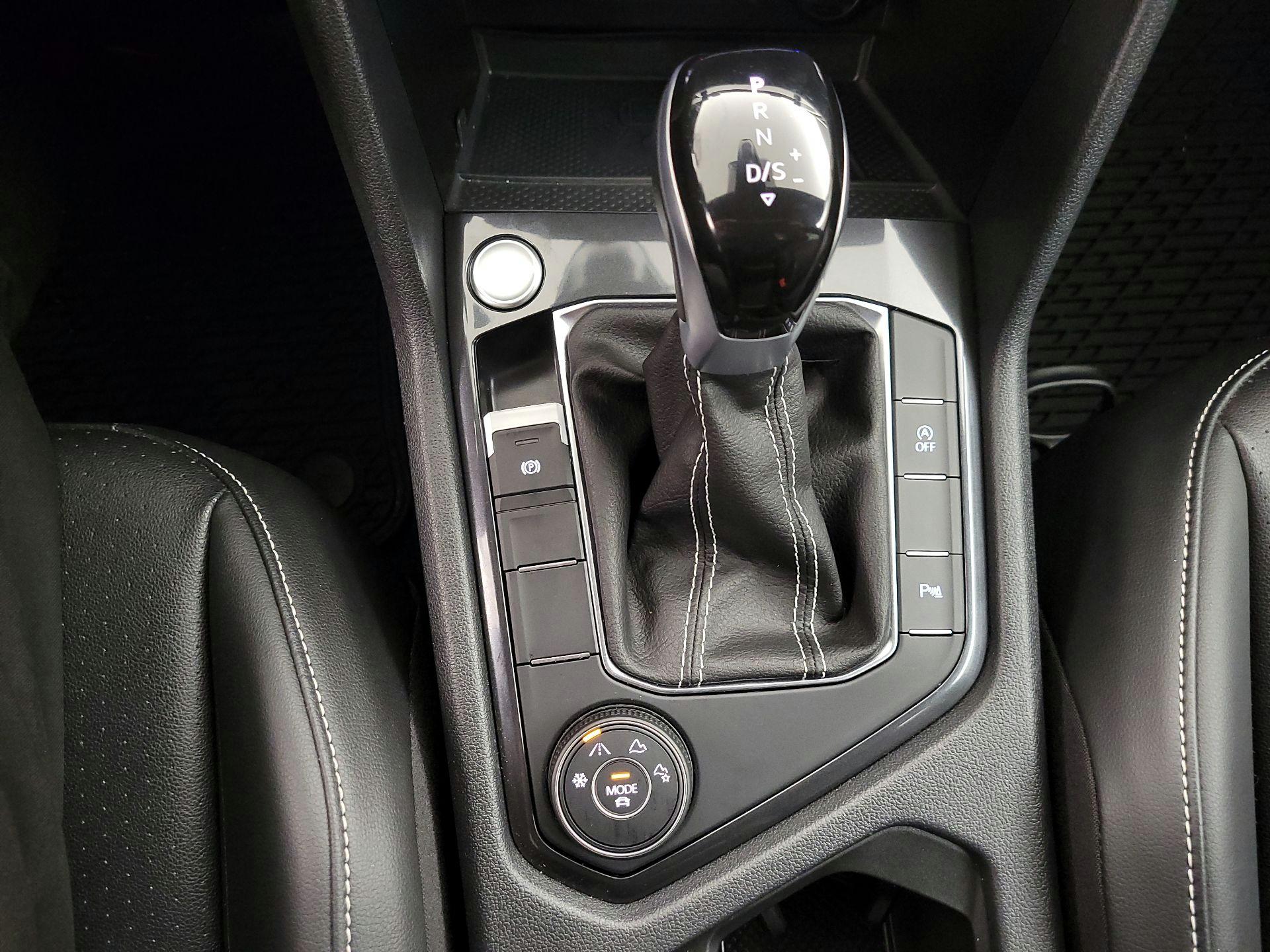 Thumbnail: 2024 Volkswagen Tiguan - 17