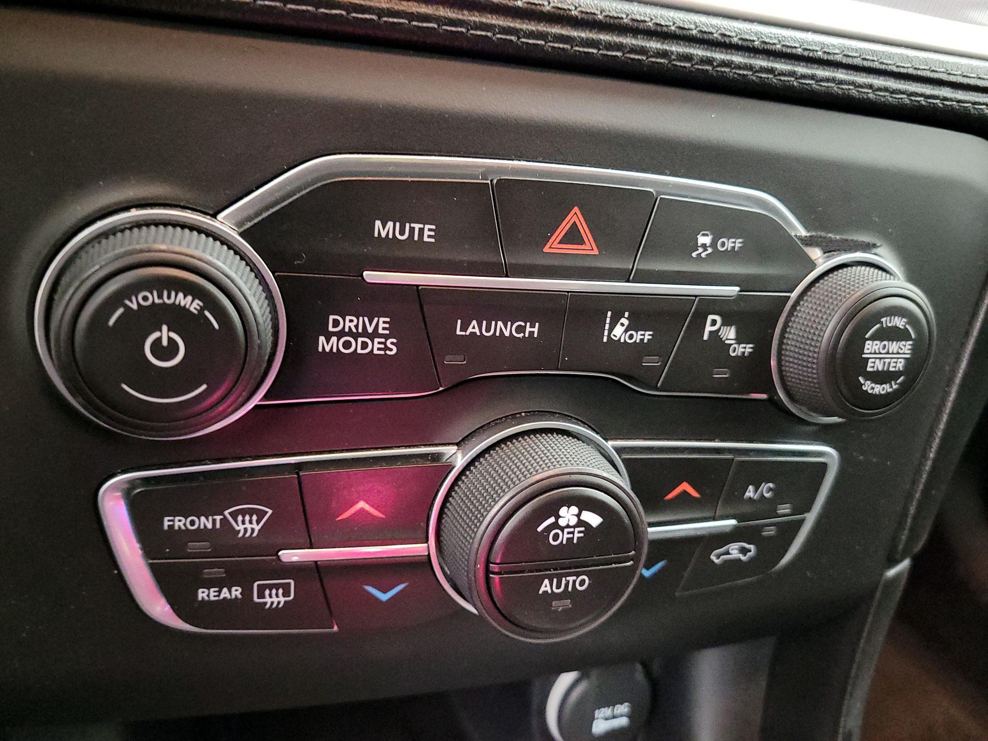 Thumbnail: 2020 Dodge Charger - 15