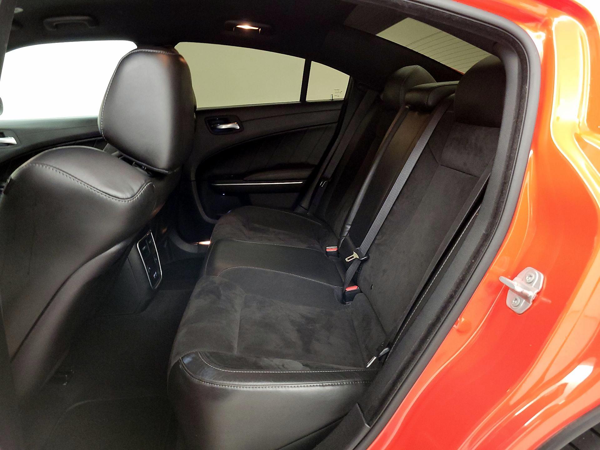 Thumbnail: 2020 Dodge Charger - 17