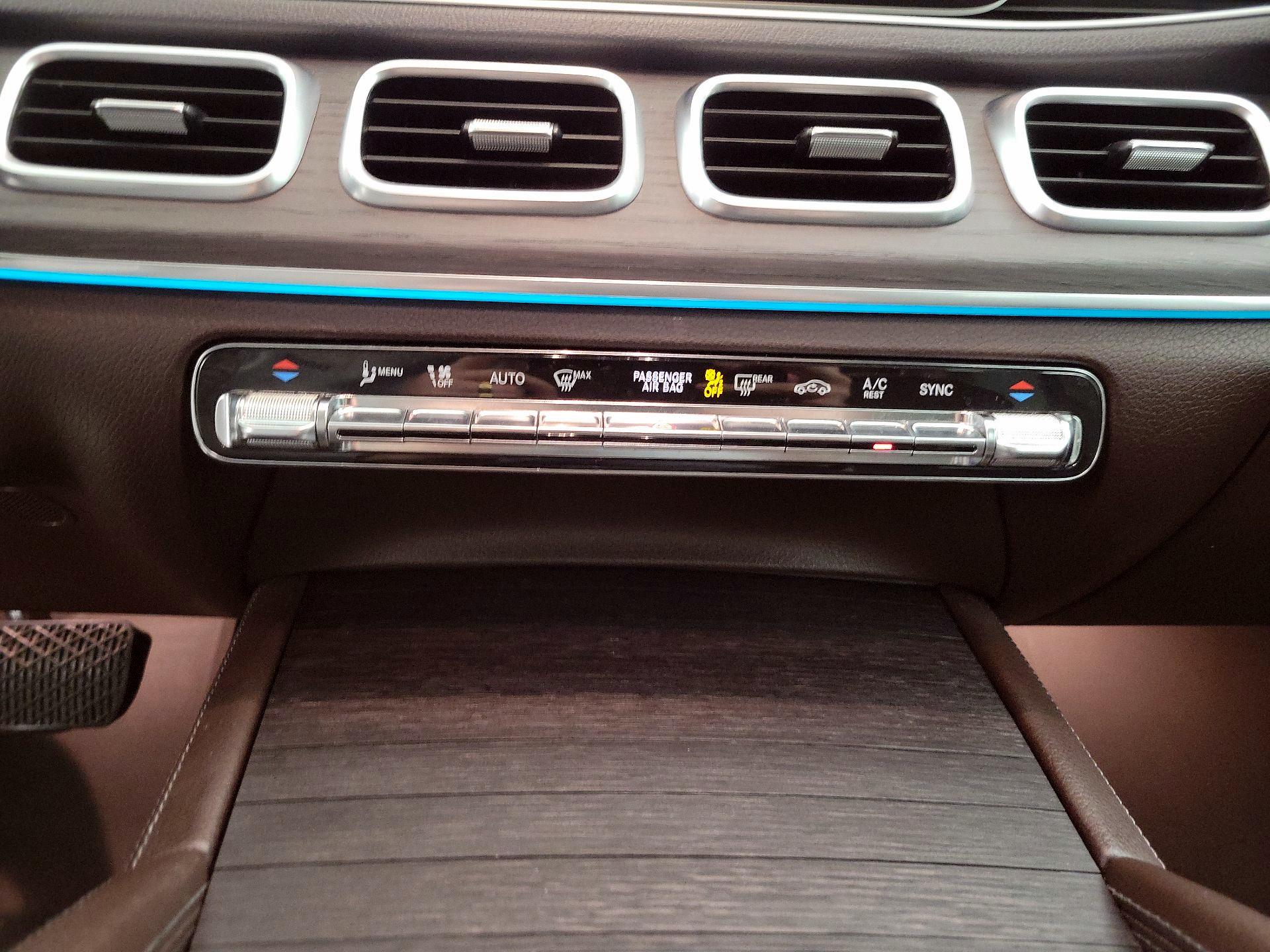 Thumbnail: 2020 Mercedes-Benz GLE - 17