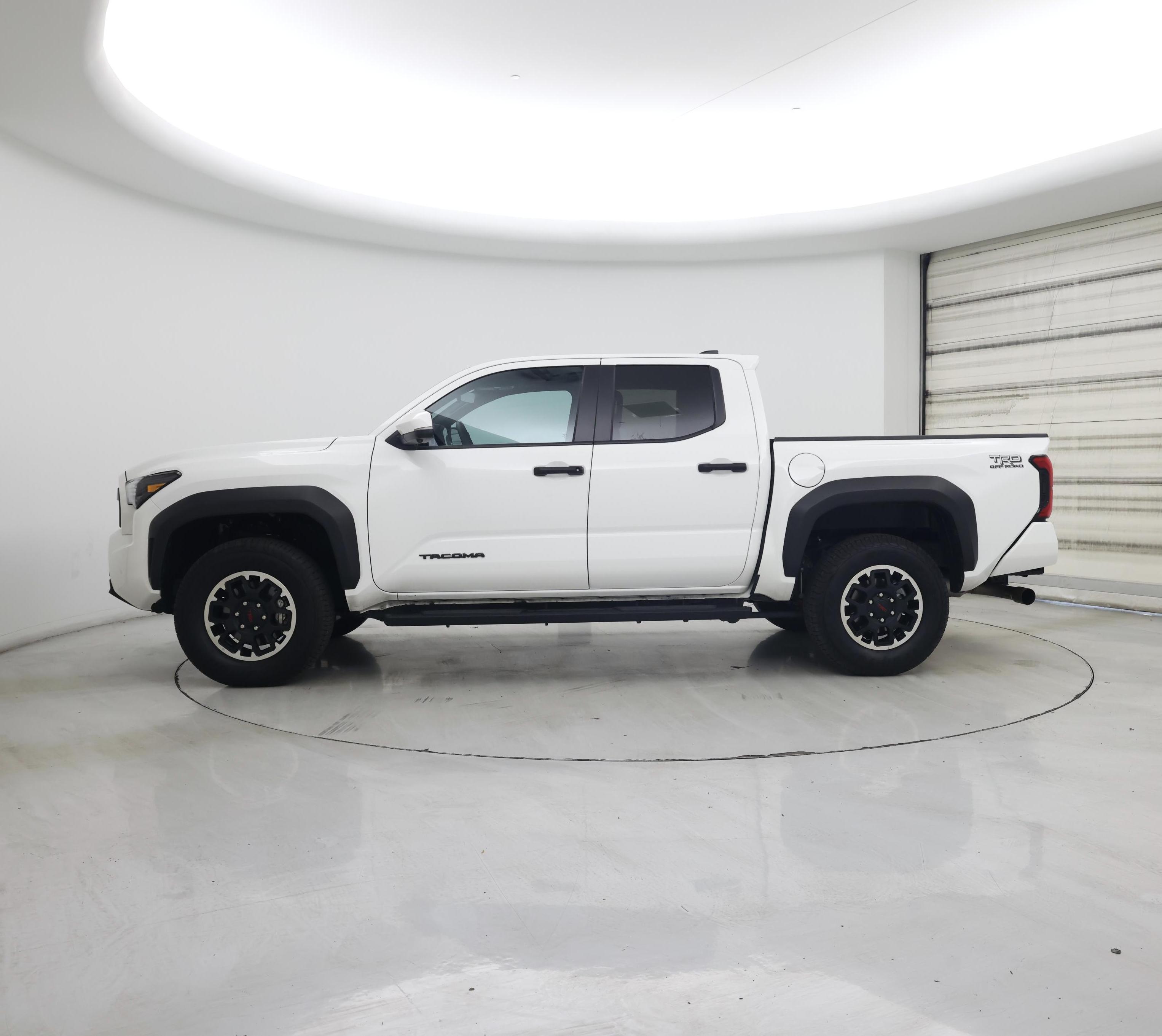 Thumbnail: 2024 Toyota Tacoma - 3