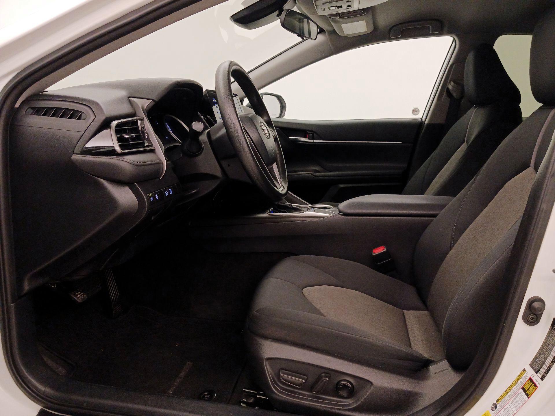 Thumbnail: 2022 Toyota Camry - 11