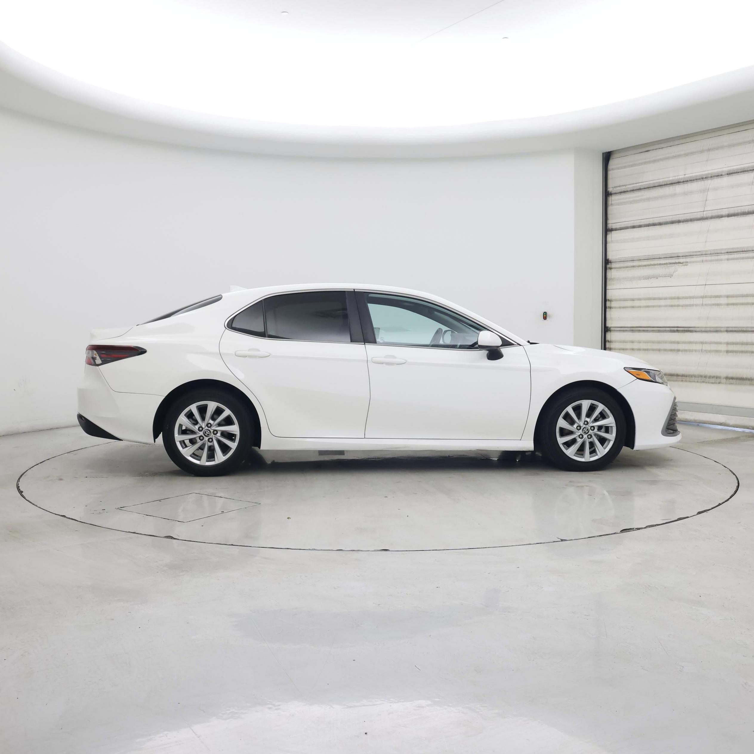 Thumbnail: 2022 Toyota Camry - 7