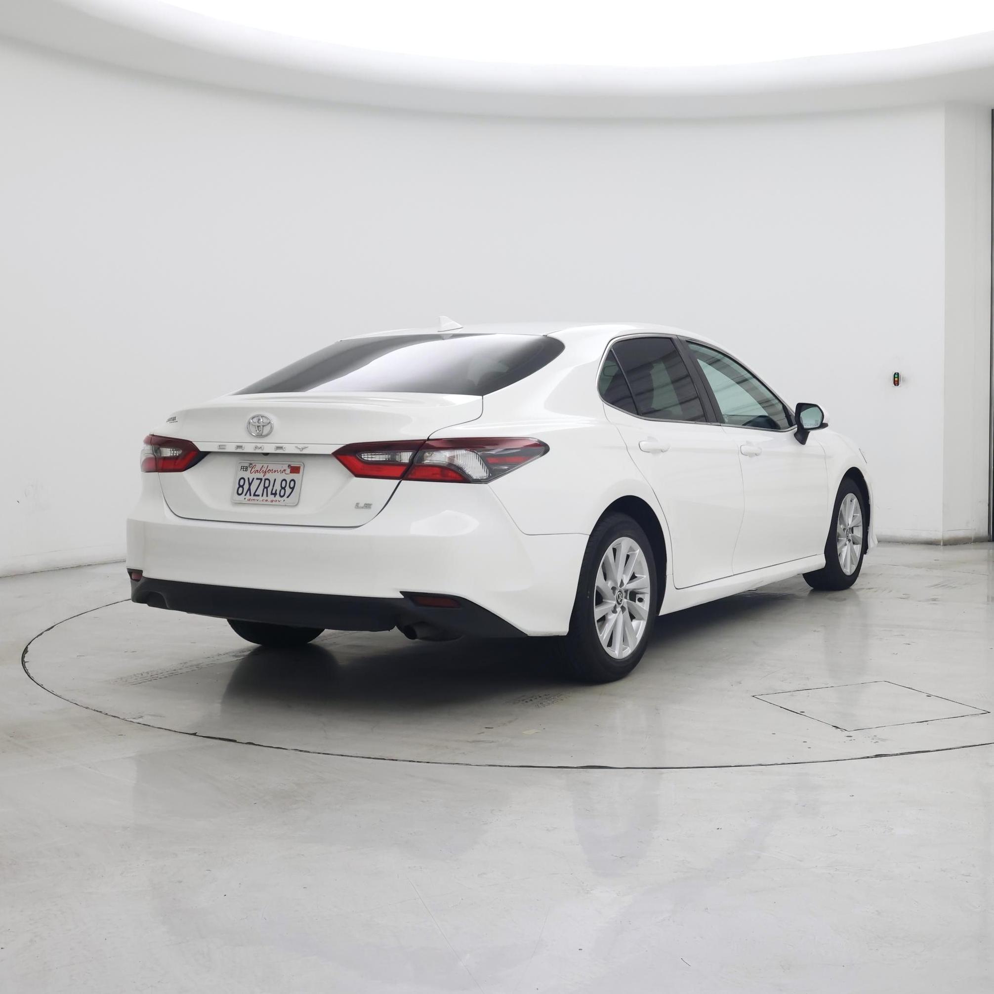 Thumbnail: 2022 Toyota Camry - 8