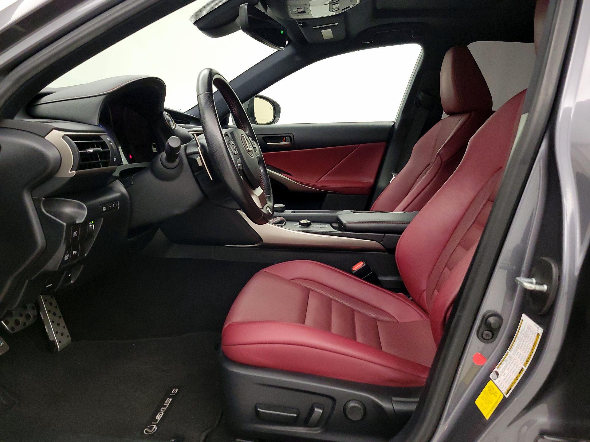 Thumbnail: 2020 Lexus IS - 11