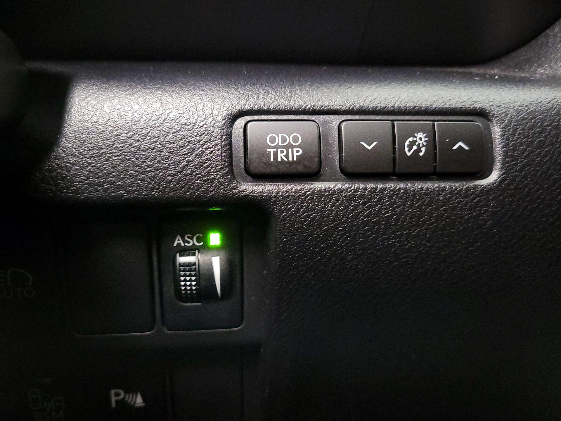 Thumbnail: 2020 Lexus IS - 13