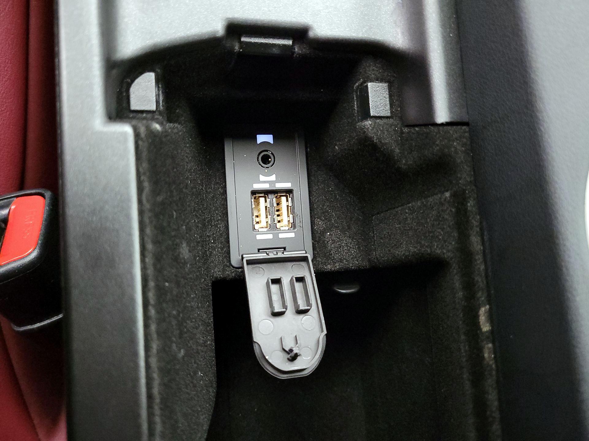 Thumbnail: 2020 Lexus IS - 19