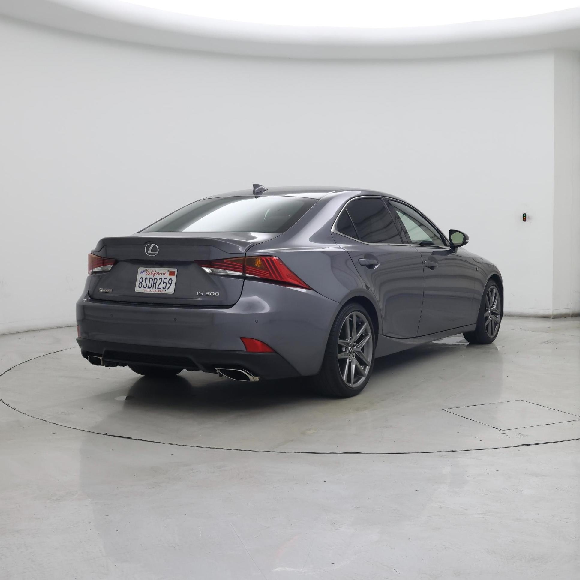 Thumbnail: 2020 Lexus IS - 8