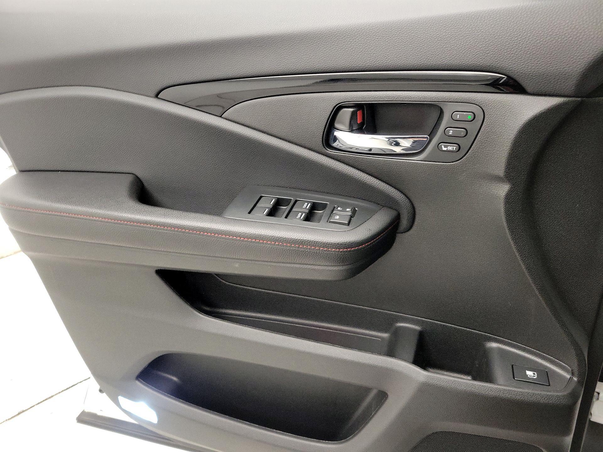 Thumbnail: 2023 Honda Ridgeline - 12