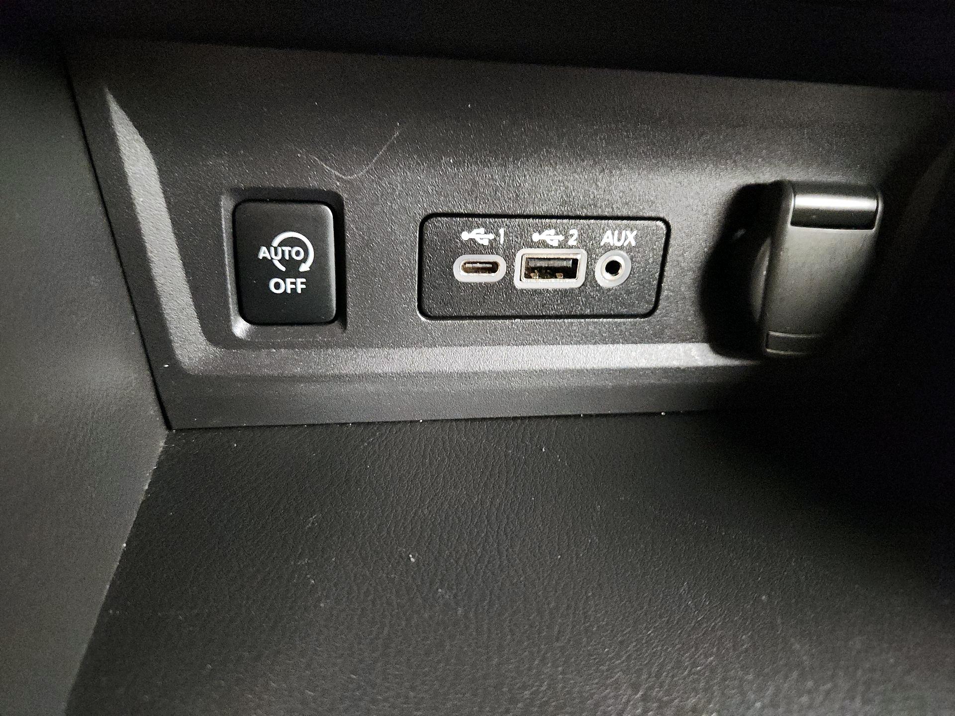 Thumbnail: 2024 Nissan Sentra - 18