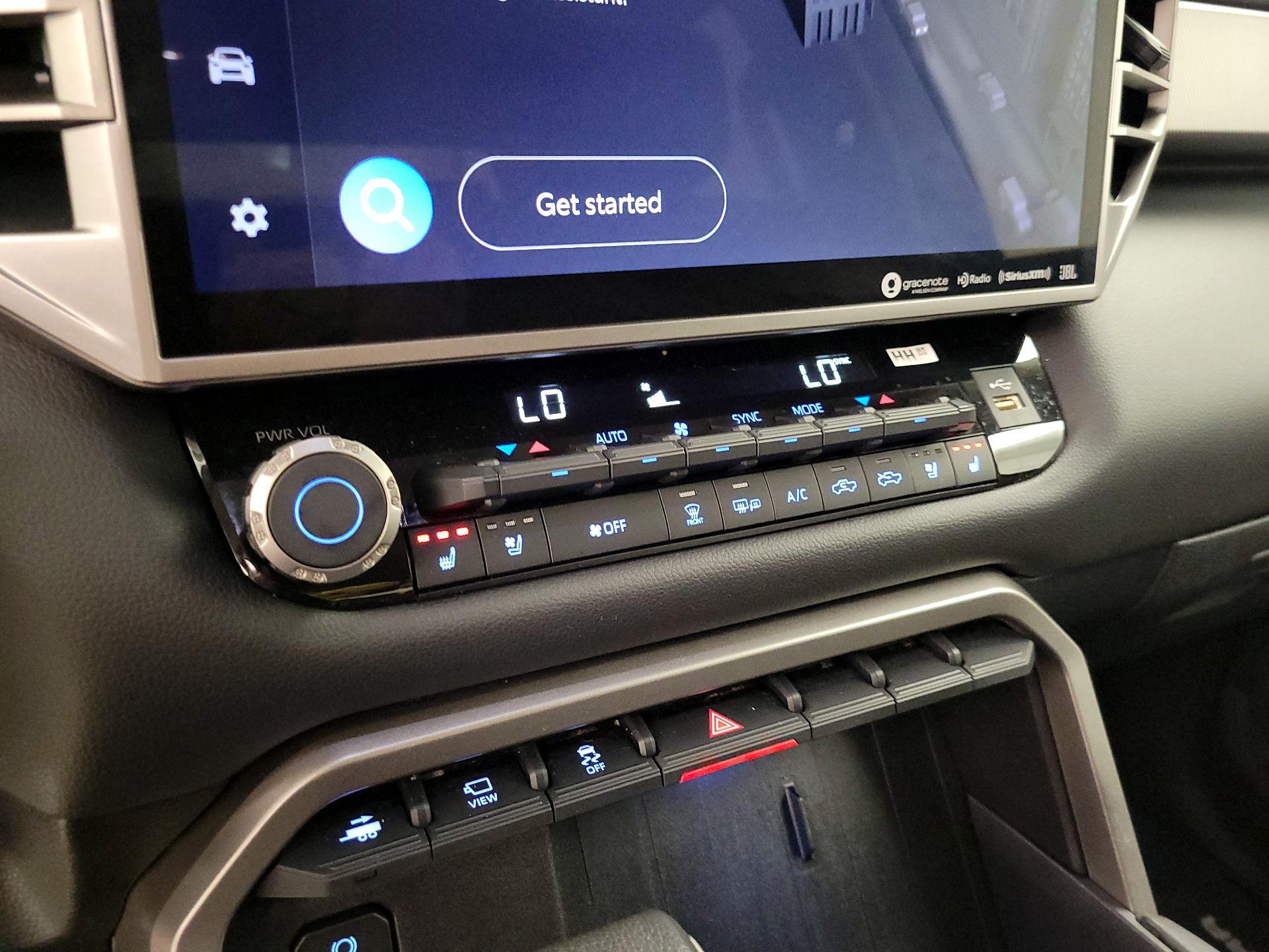 Thumbnail: 2024 Toyota Tundra - 15