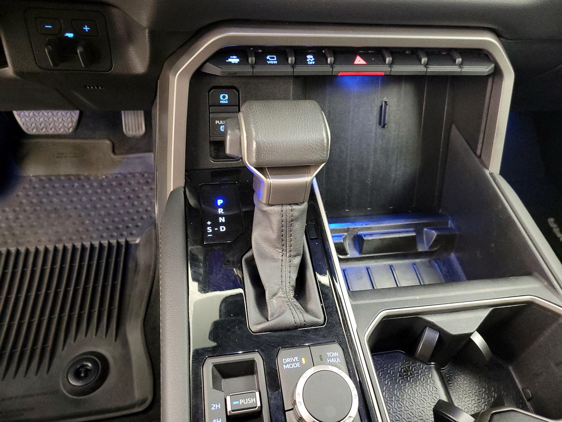 Thumbnail: 2024 Toyota Tundra - 16