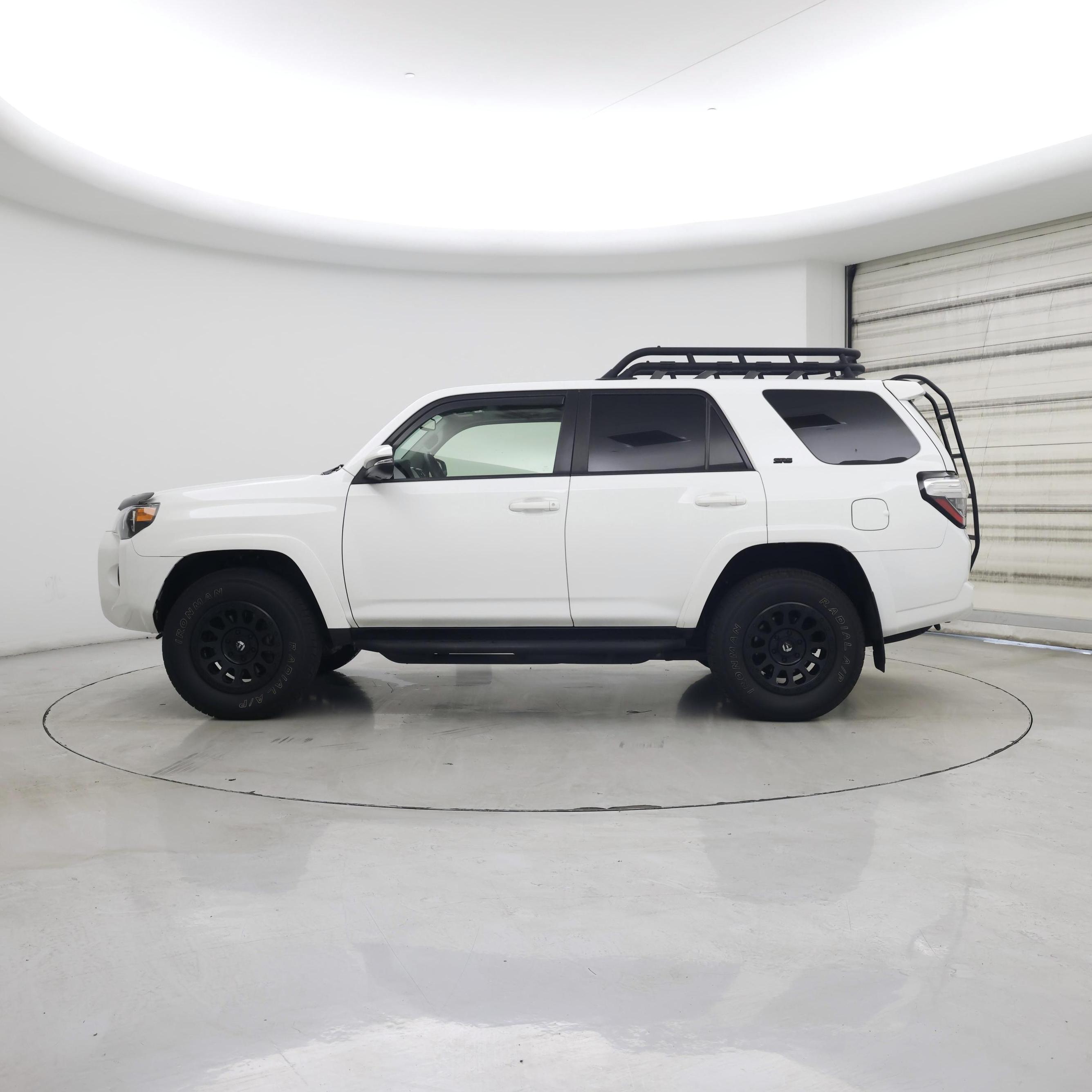 Thumbnail: 2021 Toyota 4Runner - 3