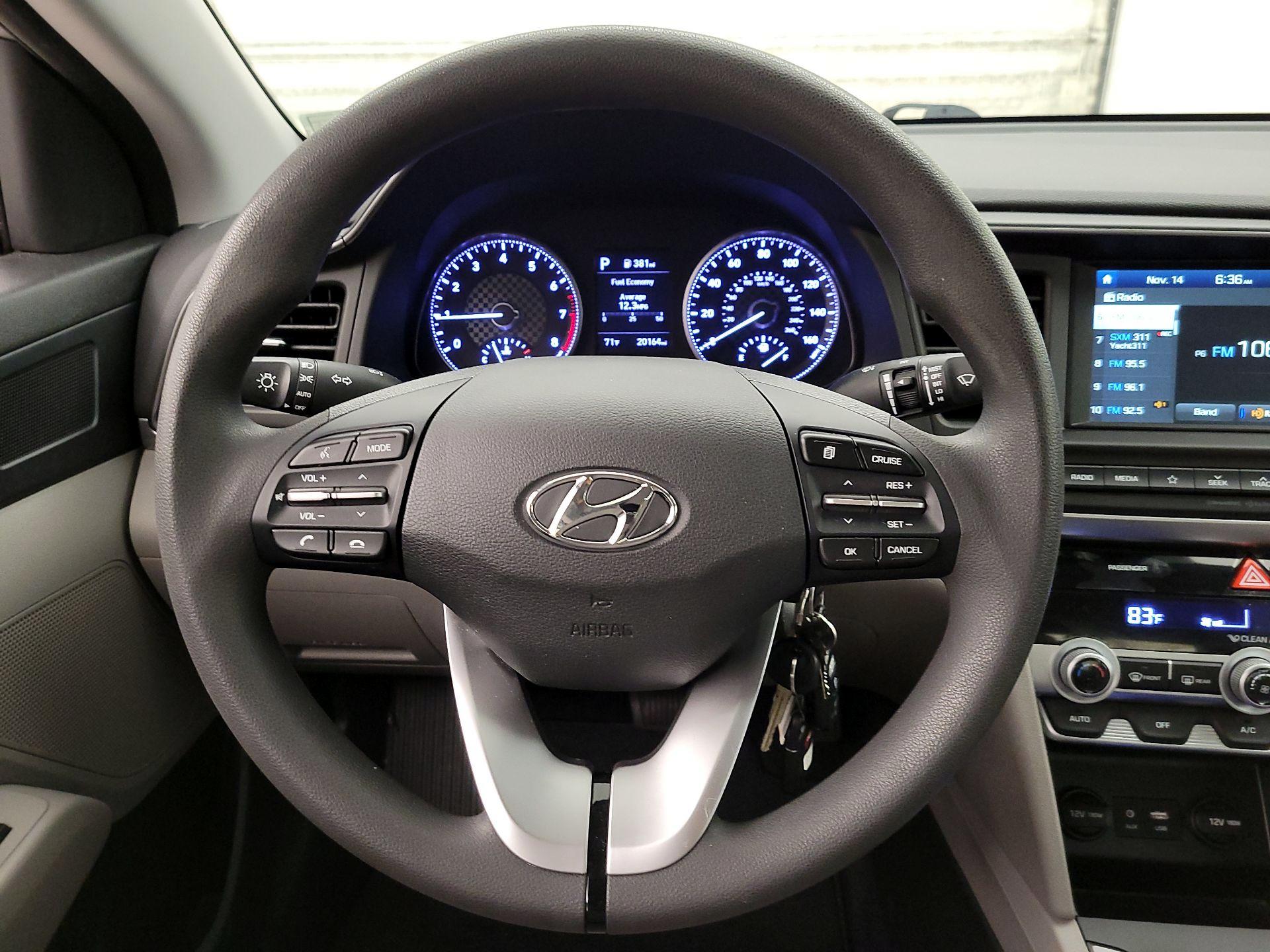 Thumbnail: 2020 Hyundai Elantra - 10