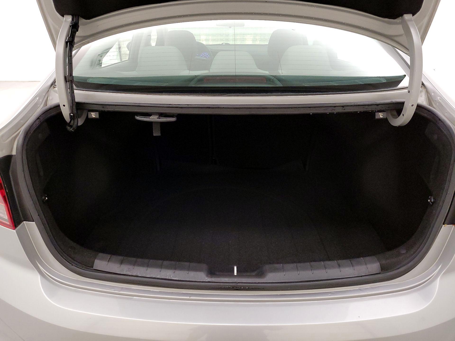 Thumbnail: 2020 Hyundai Elantra - 20