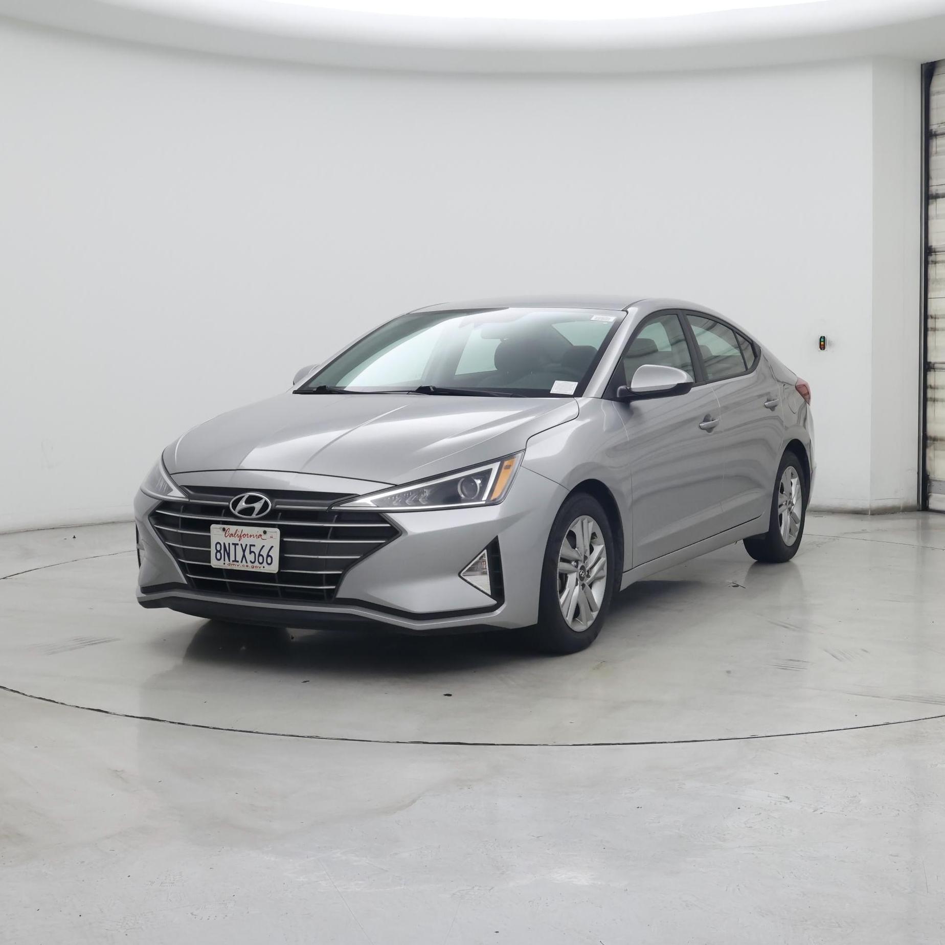 Thumbnail: 2020 Hyundai Elantra - 4