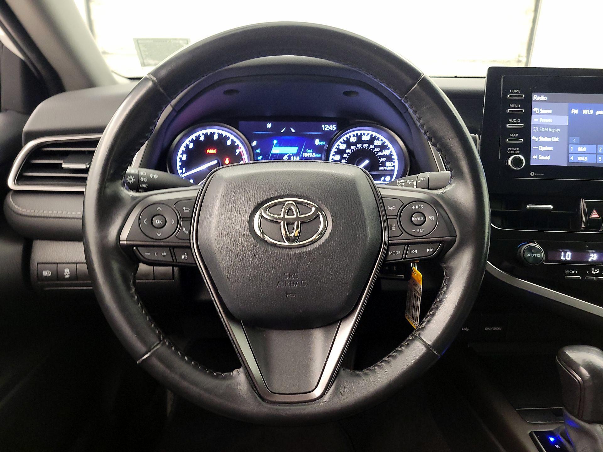 Thumbnail: 2021 Toyota Camry - 10