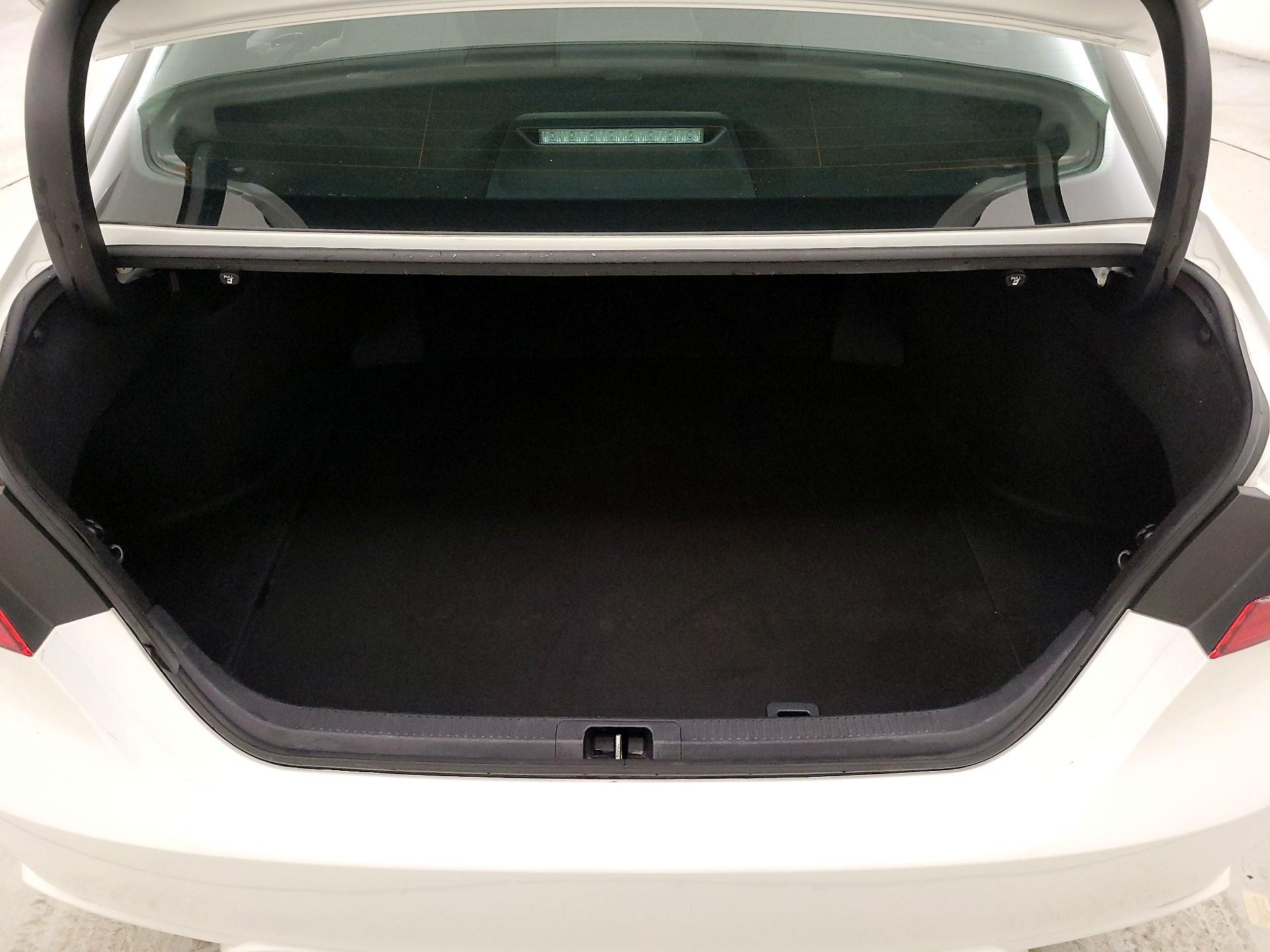 Thumbnail: 2021 Toyota Camry - 19