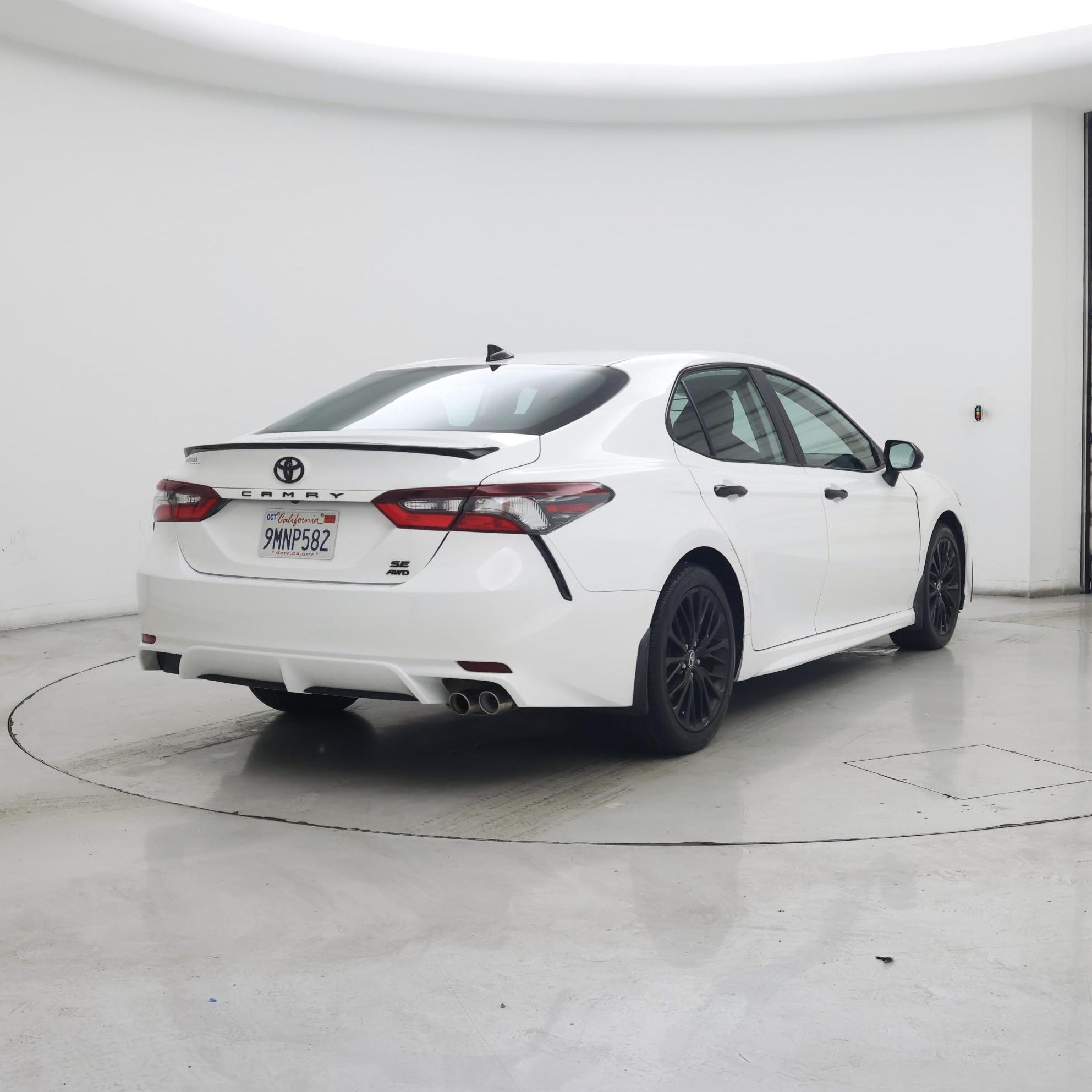 Thumbnail: 2021 Toyota Camry - 8