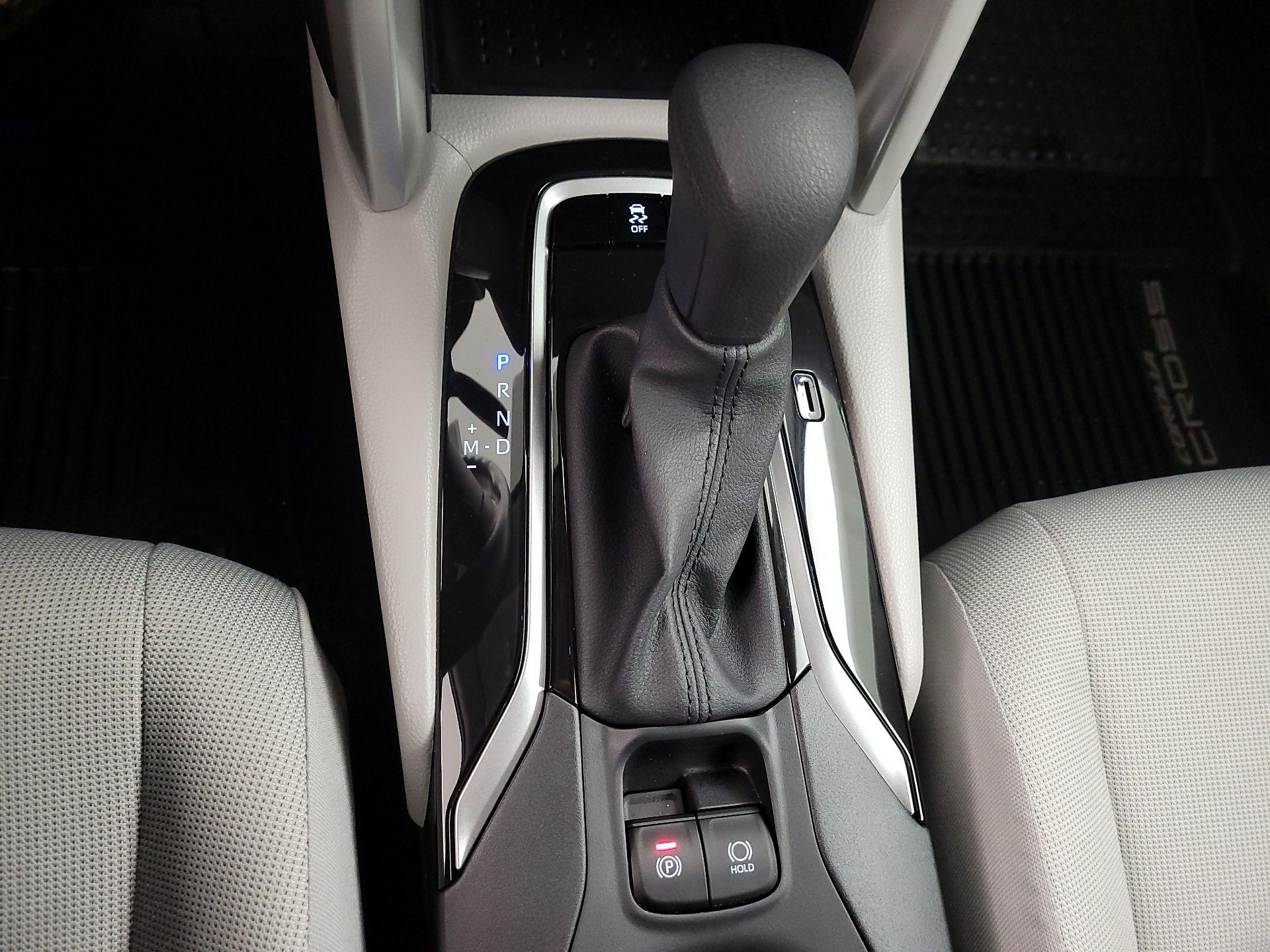 Thumbnail: 2025 Toyota Corolla Cross - 17